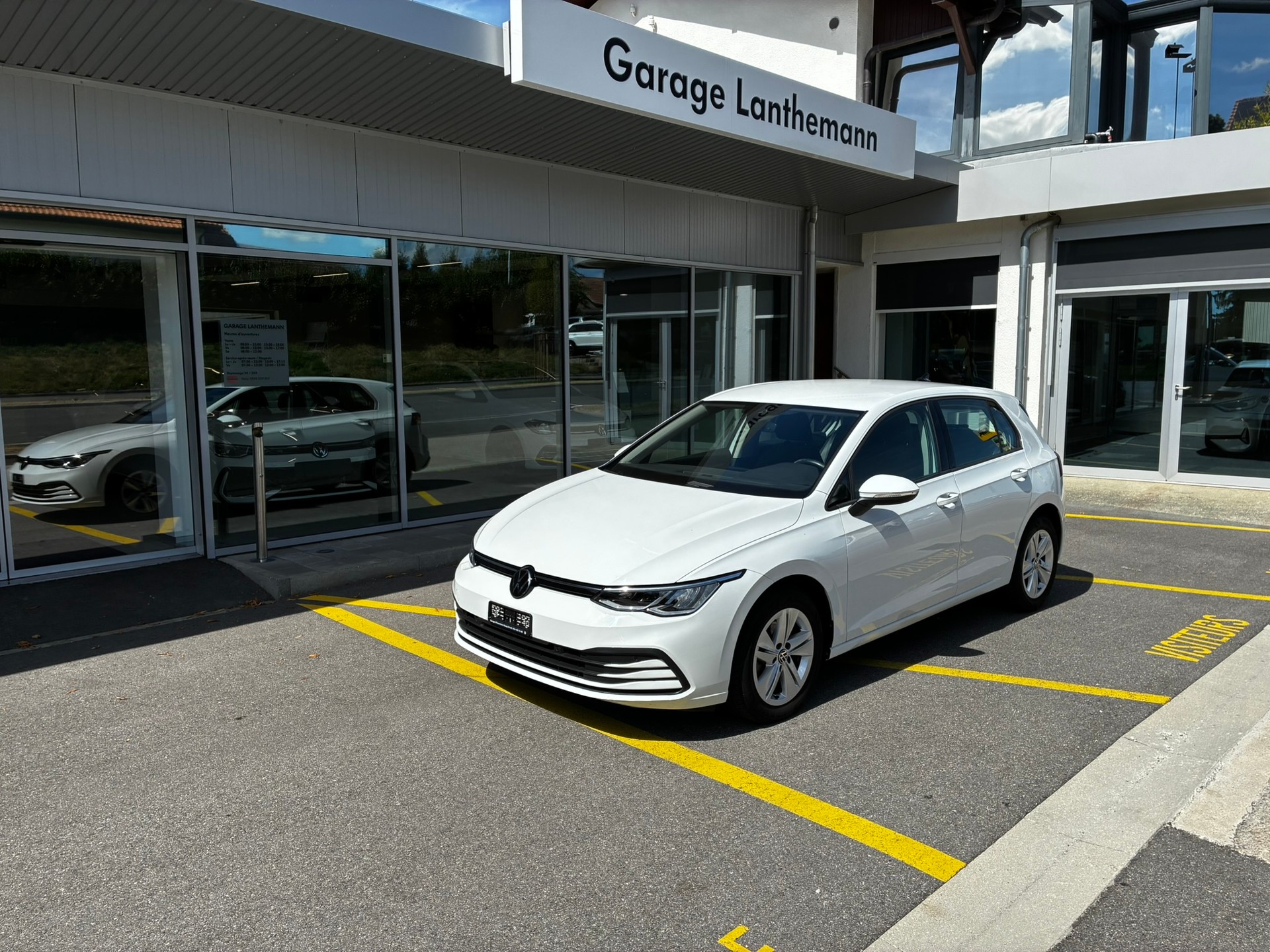 VW Golf 1.0 eTSI mHEV ACTLife DSG-image-0