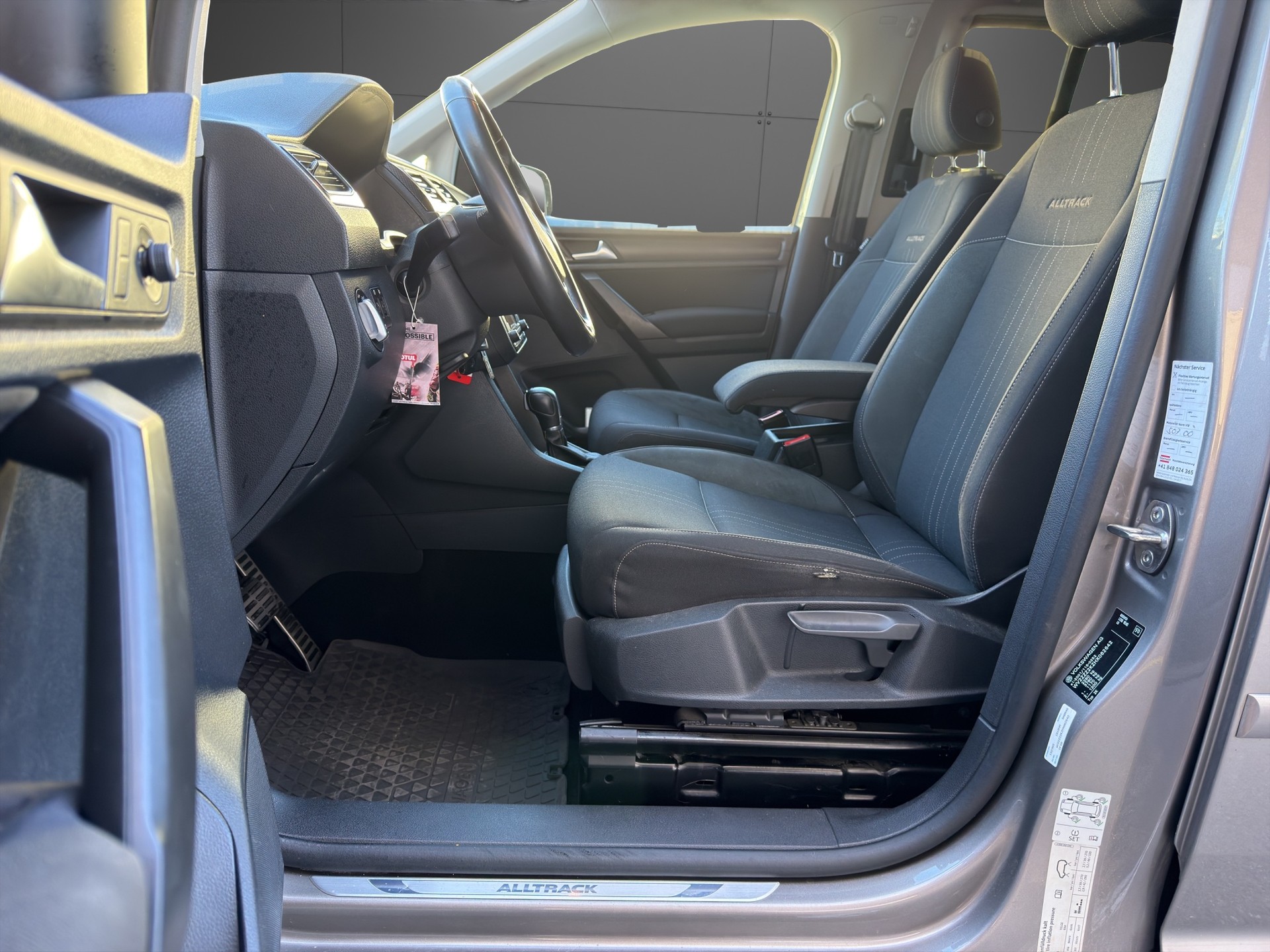 VW Caddy Alltrack 2.0 TDI DSG 150ps MFK&GARANTIE-image-13
