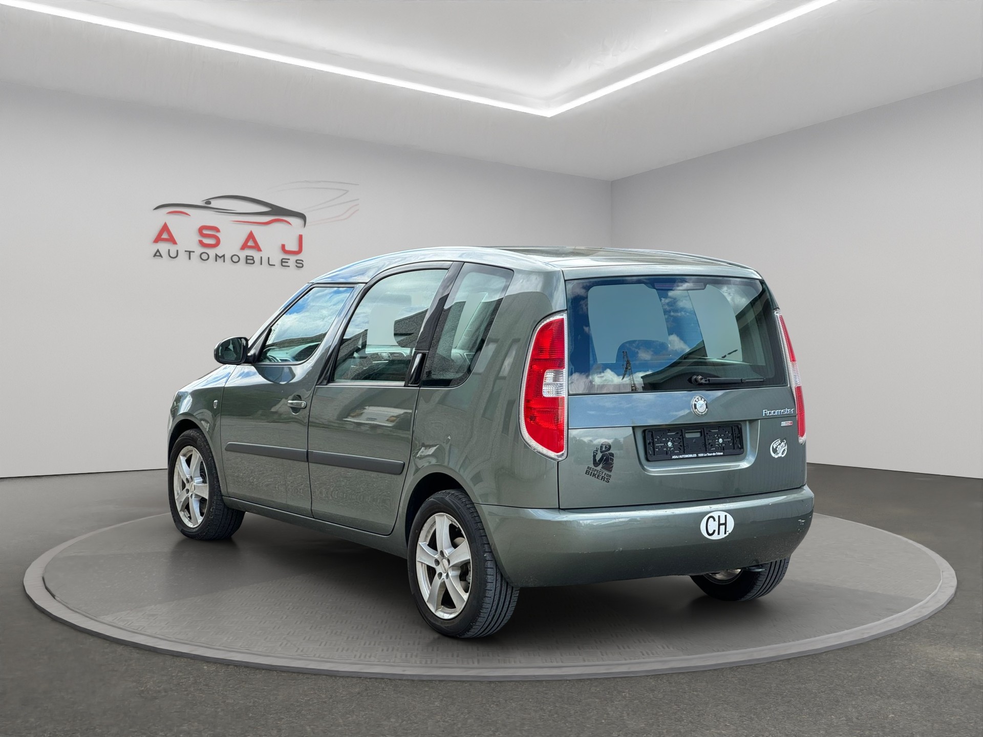 SKODA Roomster 1.9 TDI Style-image-3