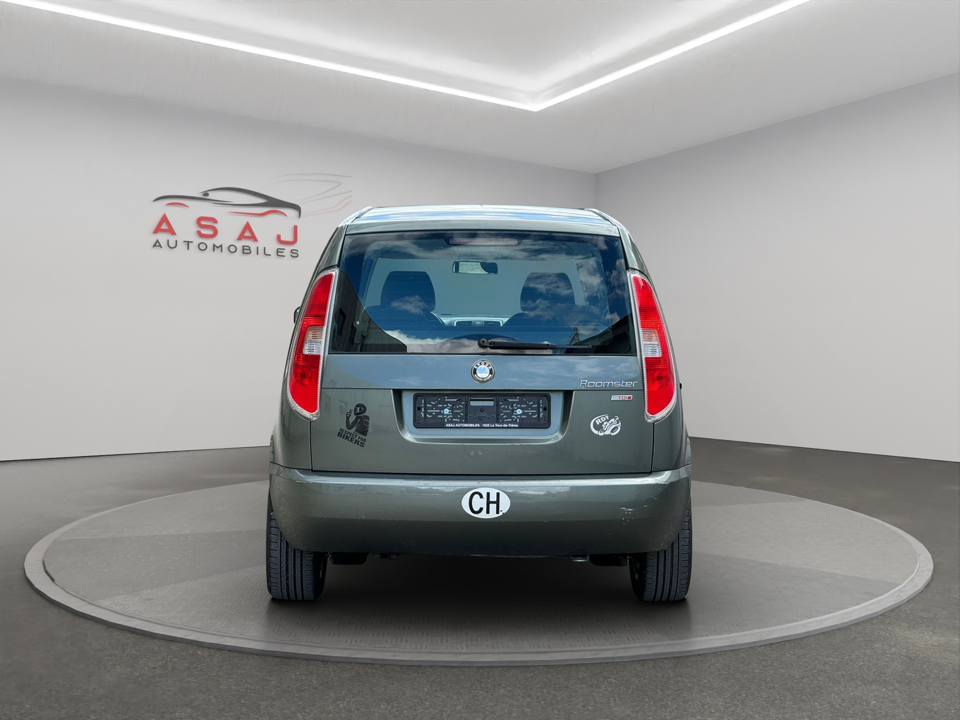 SKODA Roomster 1.9 TDI Style-image-4