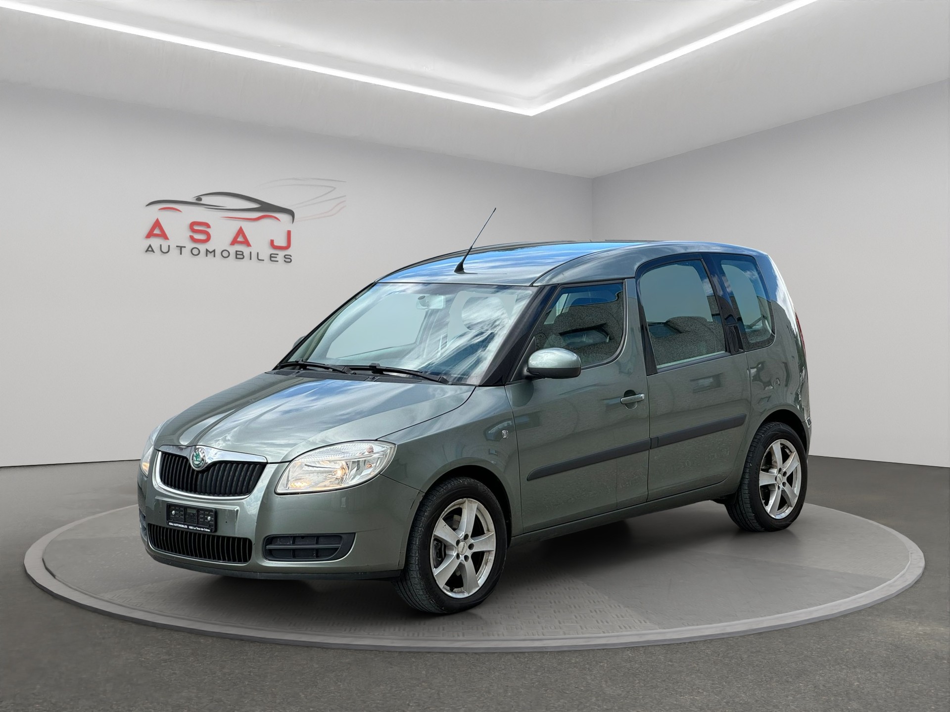 SKODA Roomster 1.9 TDI Style-image-2