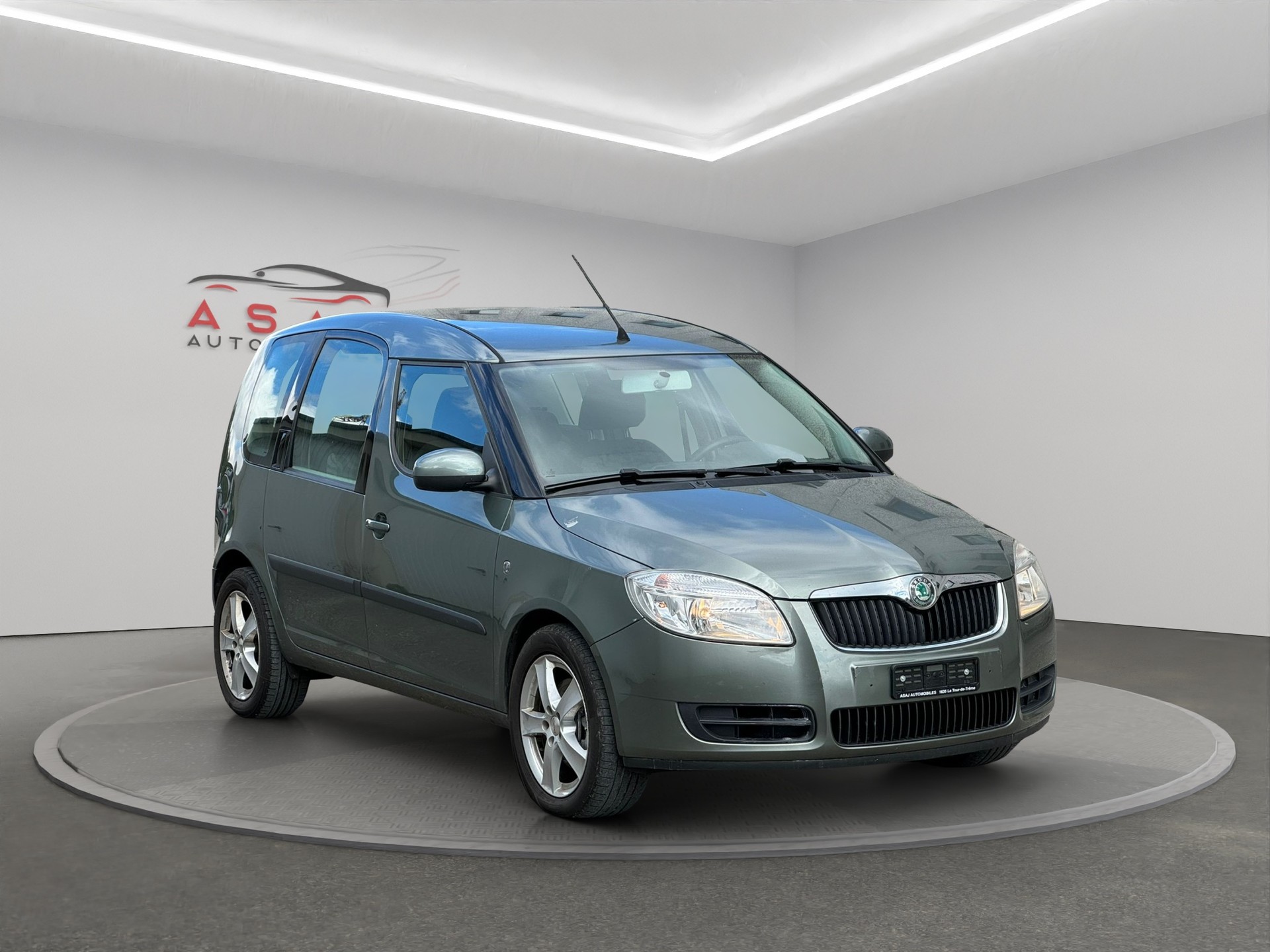 SKODA Roomster 1.9 TDI Style-image-0