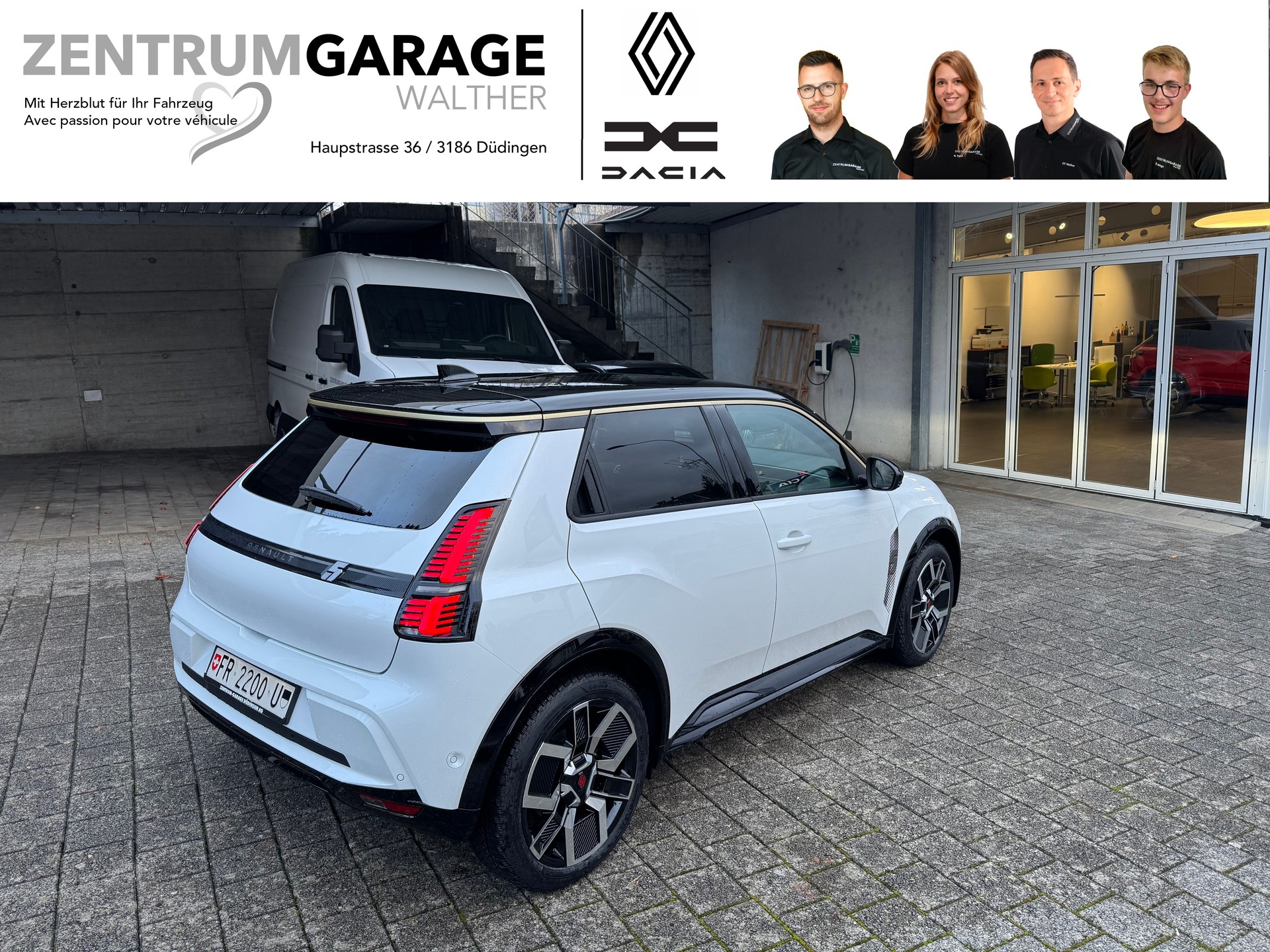RENAULT R5 E-Tech Comfort Range 52 kWh Iconic Five-image-5