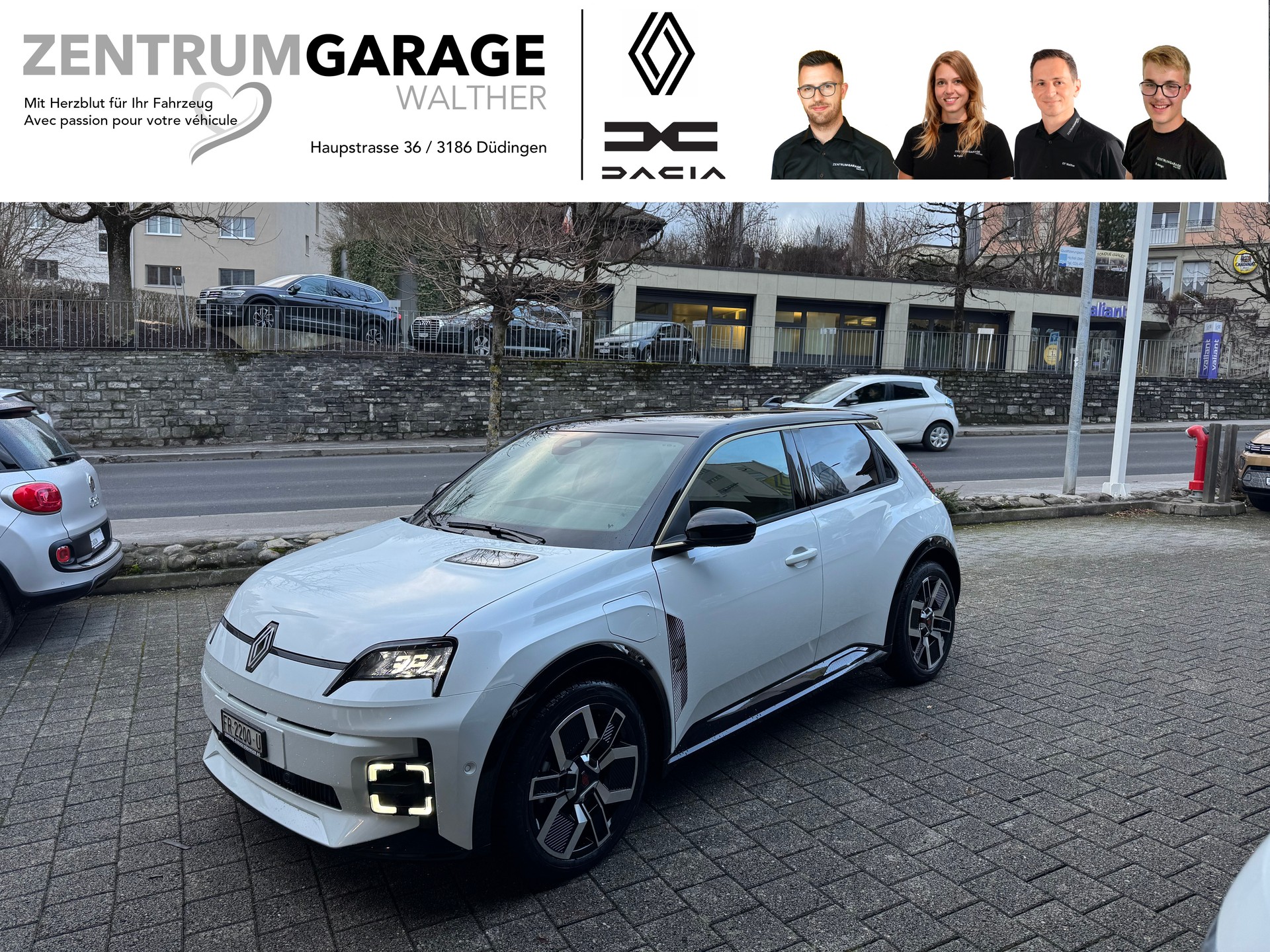 RENAULT R5 E-Tech Comfort Range 52 kWh Iconic Five-image-2