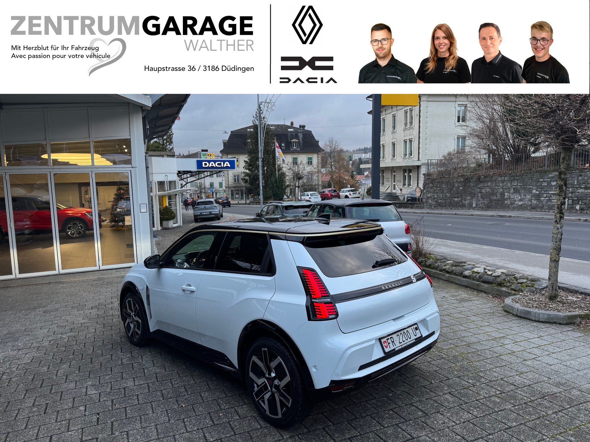 RENAULT R5 E-Tech Comfort Range 52 kWh Iconic Five-image-4
