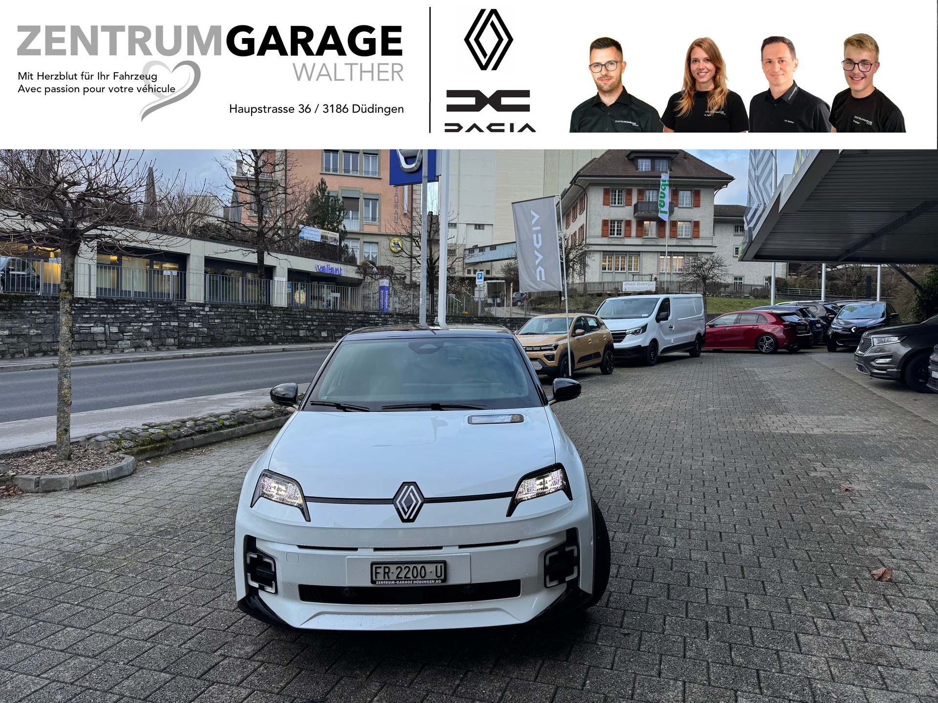RENAULT R5 E-Tech Comfort Range 52 kWh Iconic Five-image-1