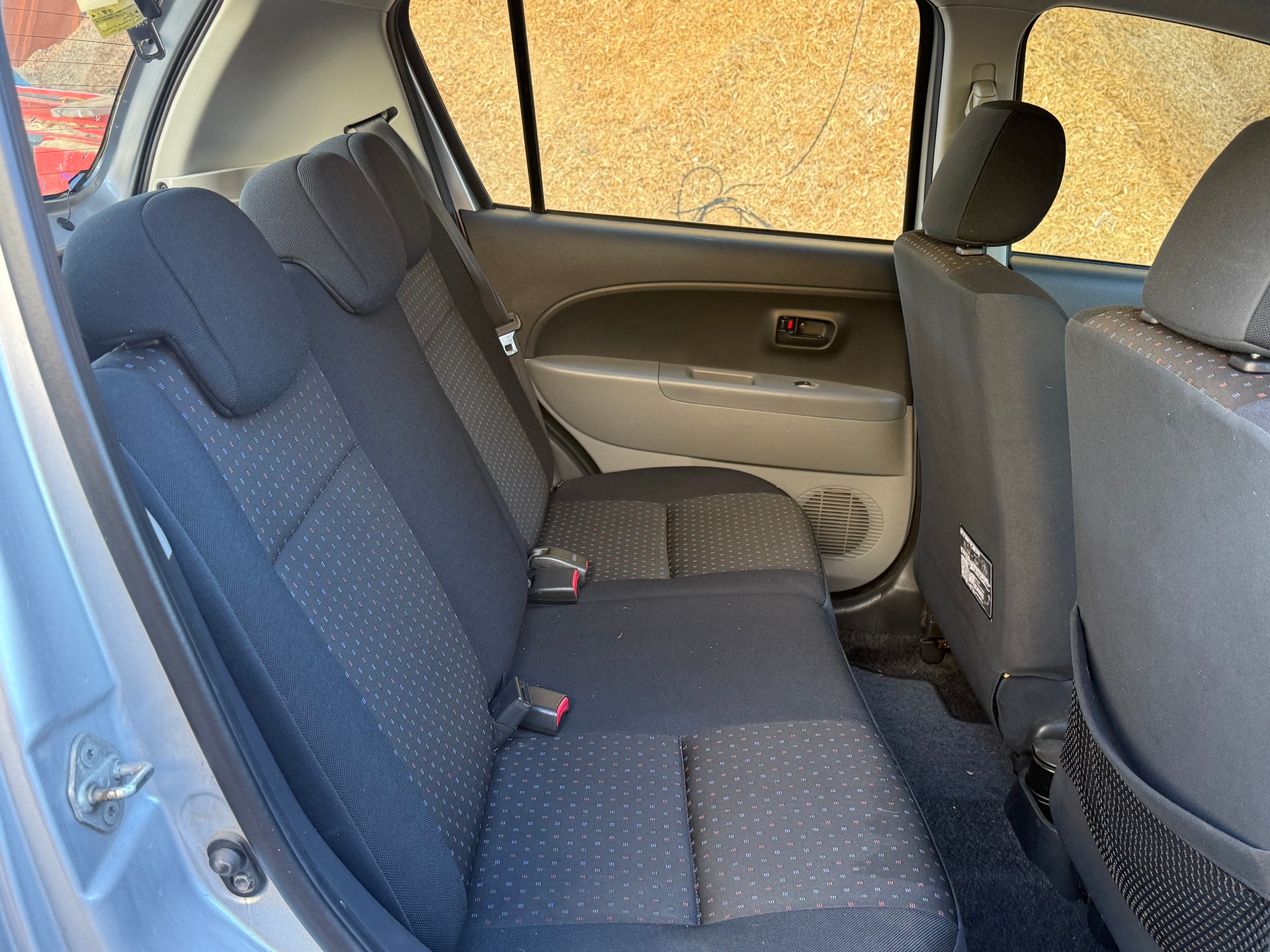 DAIHATSU Sirion 1.3 S Custom 4WD-image-11