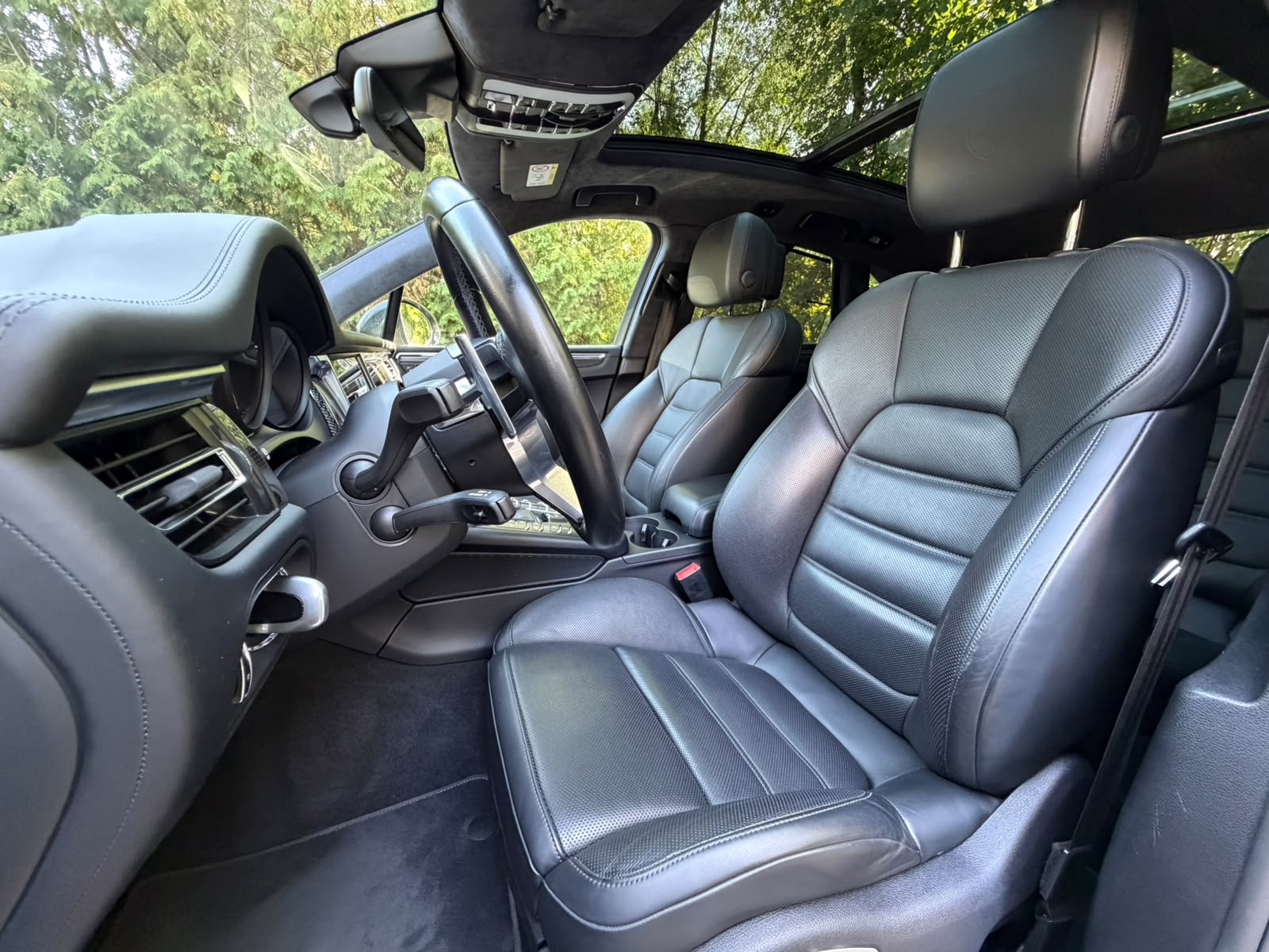 PORSCHE Macan Turbo PDK-image-12