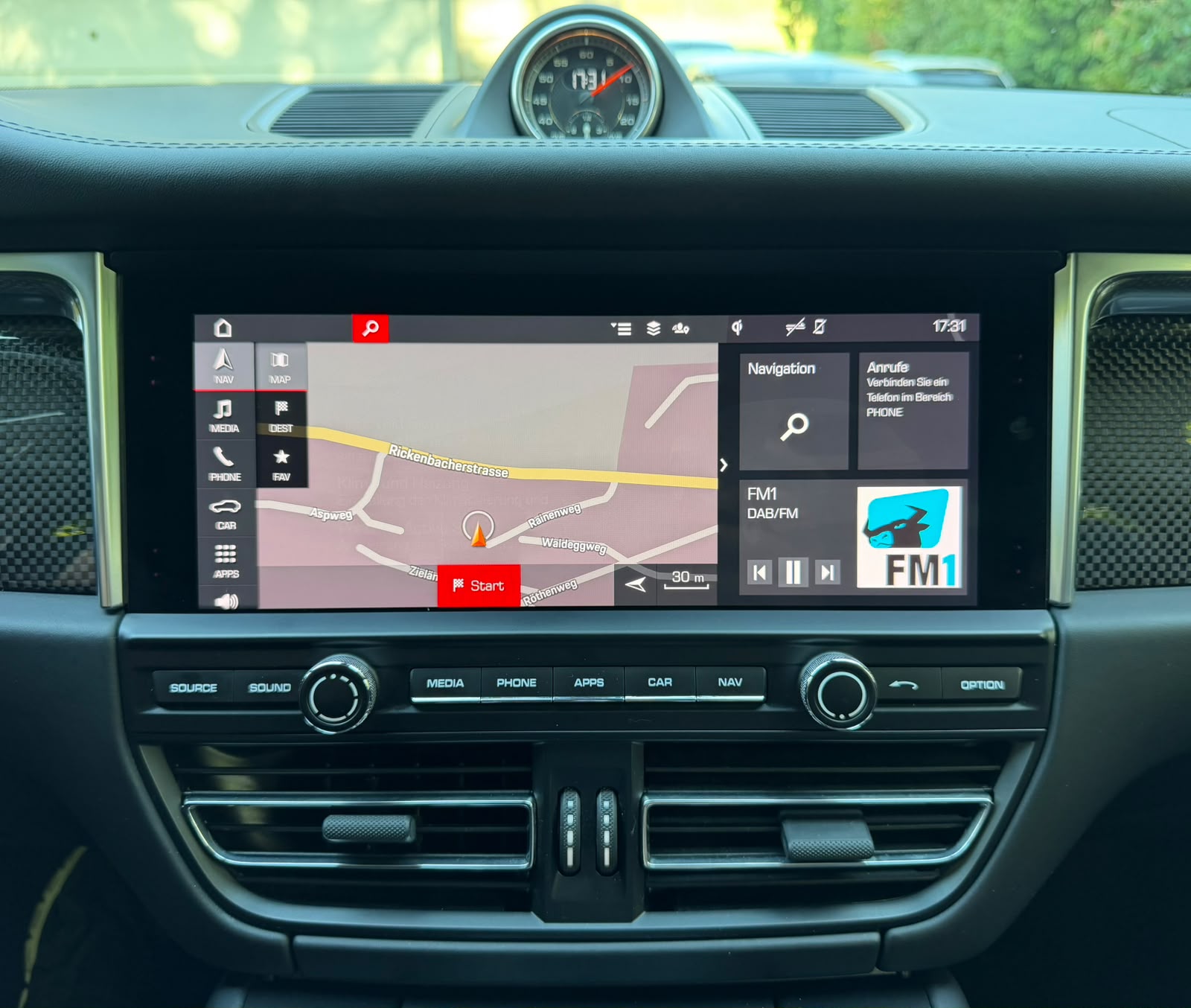 PORSCHE Macan Turbo PDK-image-24