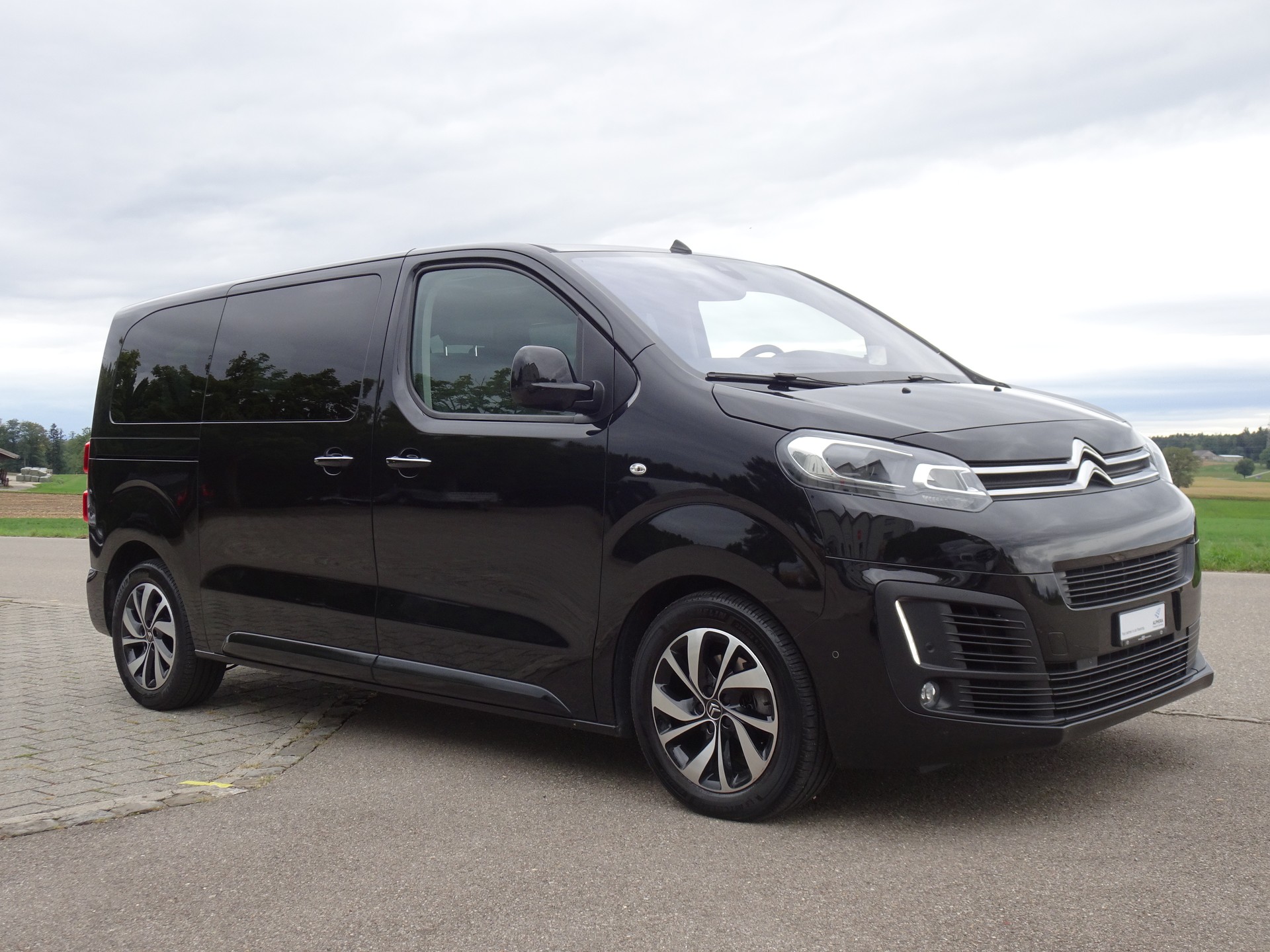 CITROEN Spacetourer 2.0 BlueHDi Shine M EAT-image-4