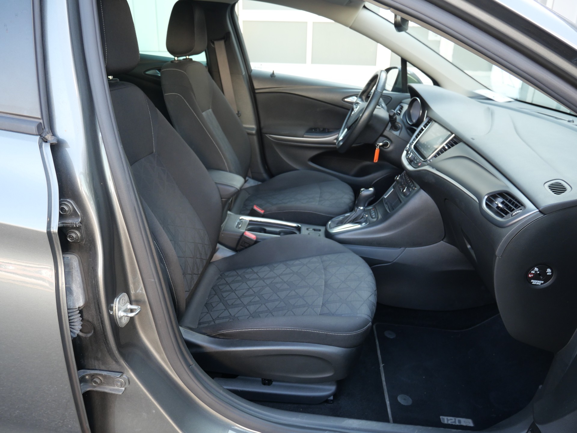 OPEL Astra 1.4i Turbo 120 Years Edition Automatic-image-9