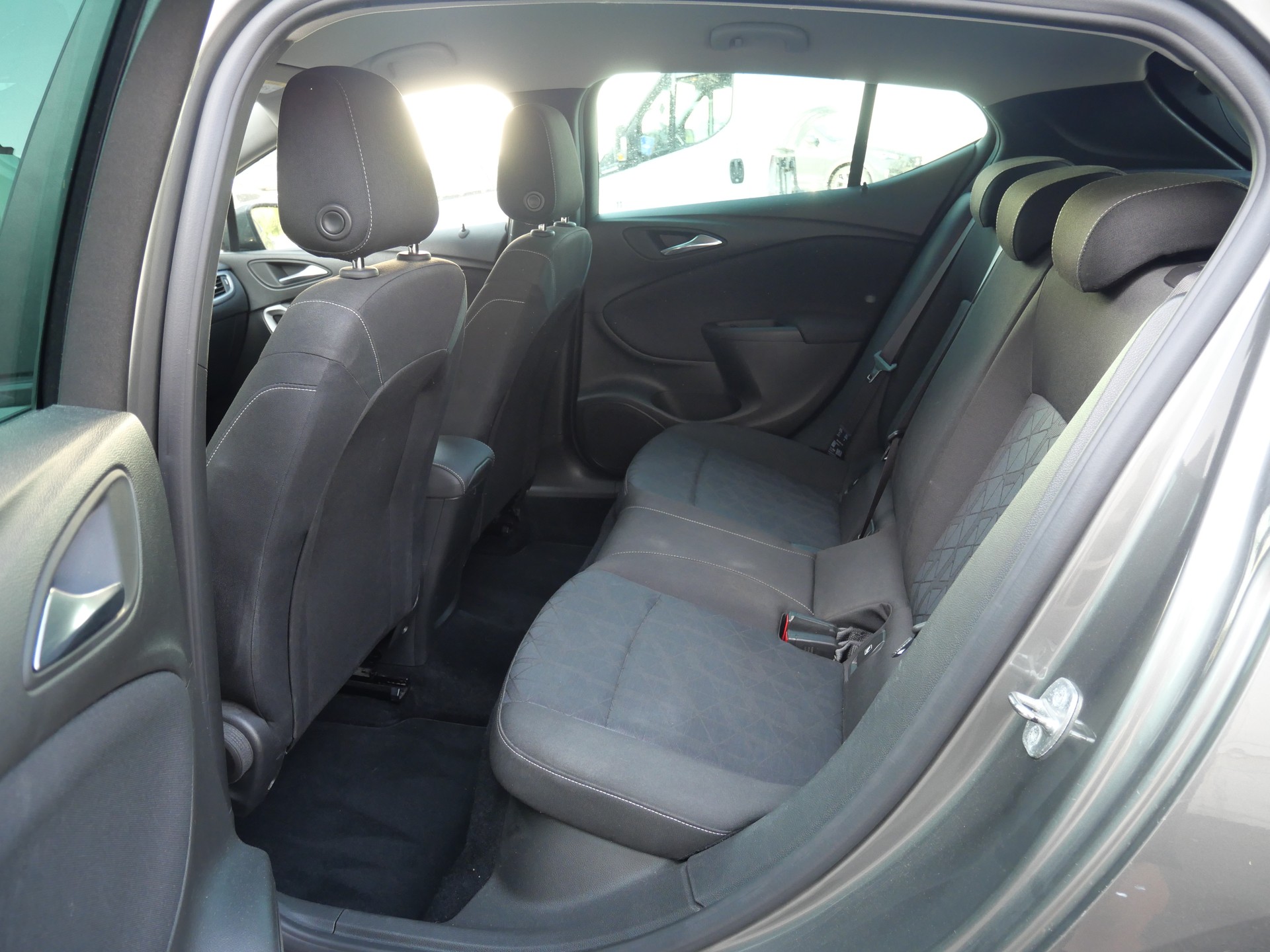 OPEL Astra 1.4i Turbo 120 Years Edition Automatic-image-8