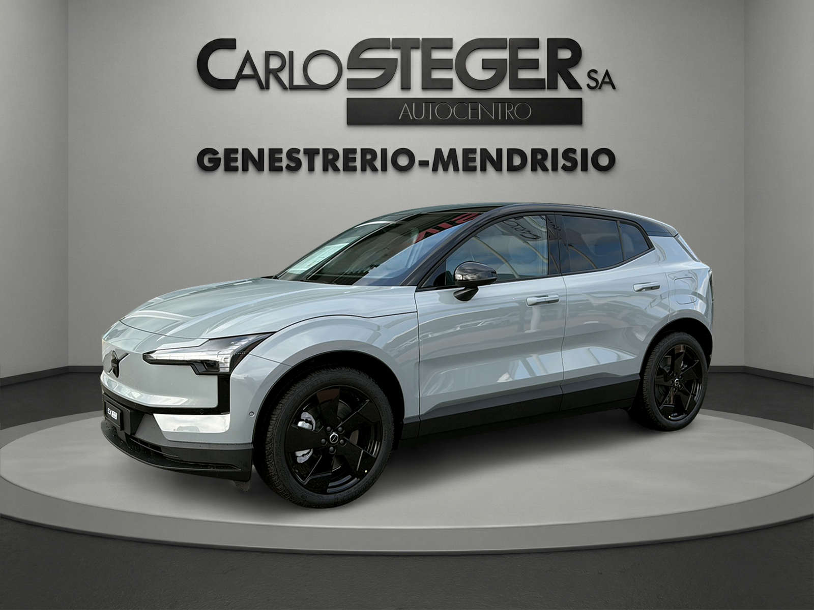 VOLVO EX30 P8 69 kWh AWD Xcentric Black Edition-image-0