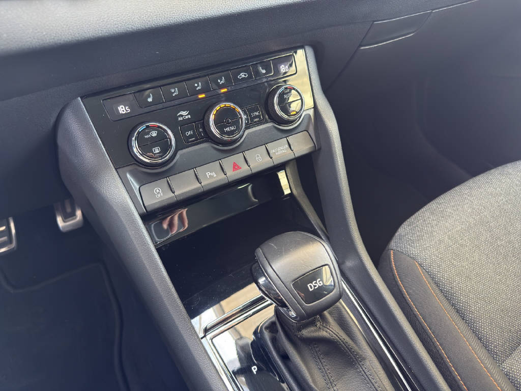 SKODA Karoq 1.5 TSI Ambition DSG-image-7
