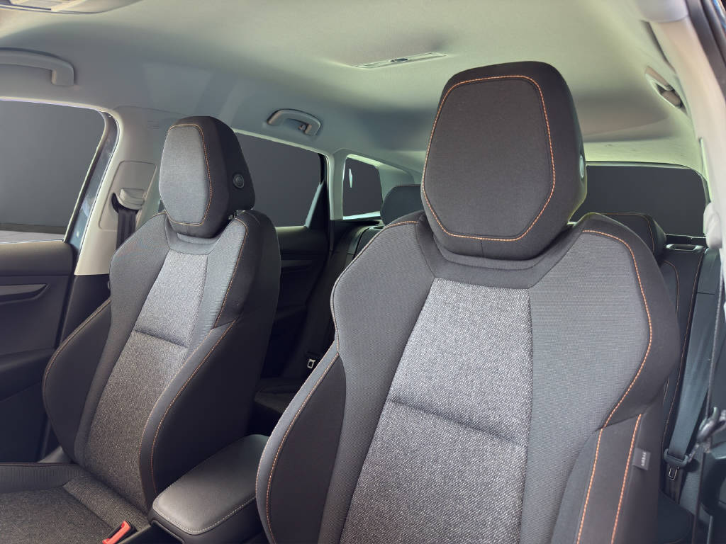 SKODA Karoq 1.5 TSI Ambition DSG-image-13