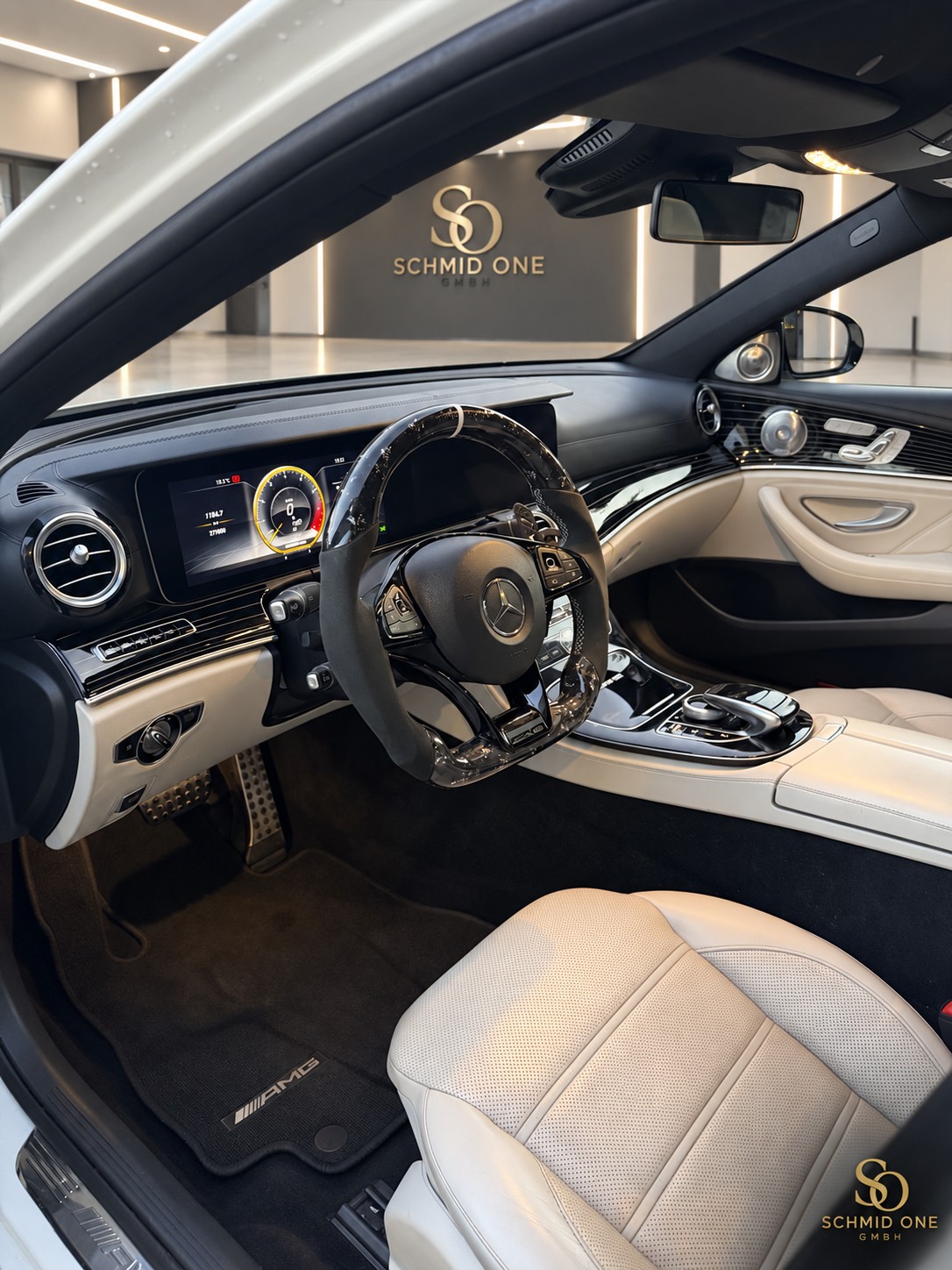 MERCEDES-BENZ E 63 AMG S 4 Matic 9G-Tronic-image-8
