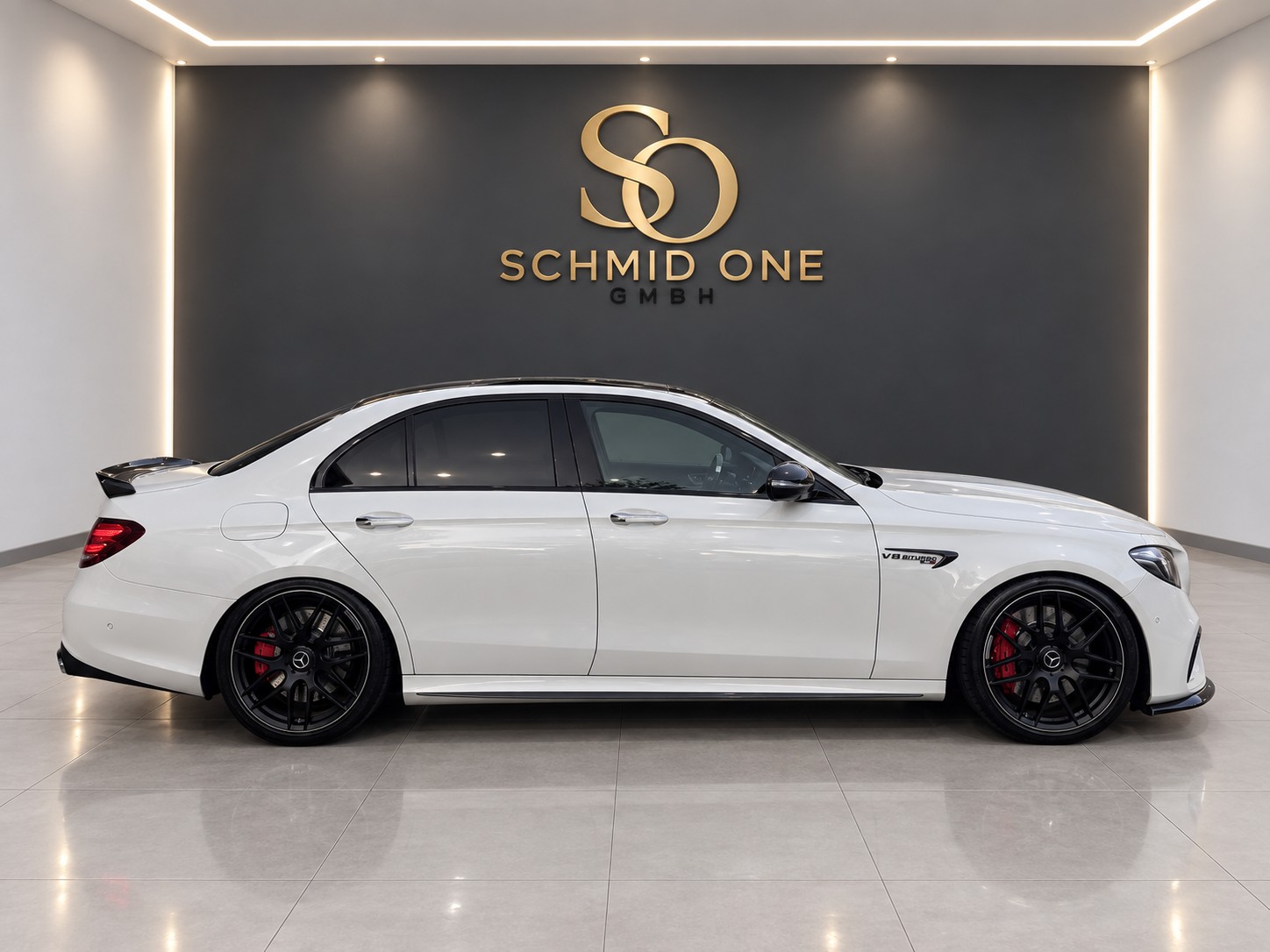 MERCEDES-BENZ E 63 AMG S 4 Matic 9G-Tronic-image-5