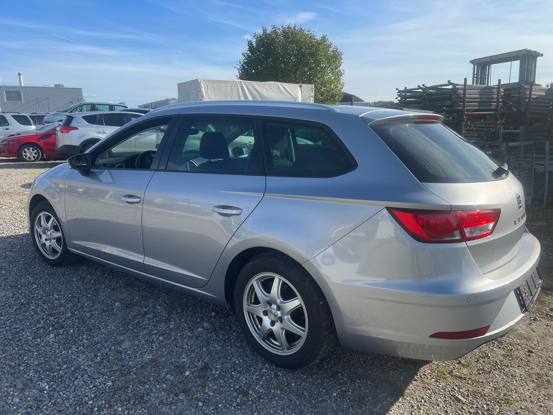 SEAT Leon 1.6 TDI CR Style DSG-image-8