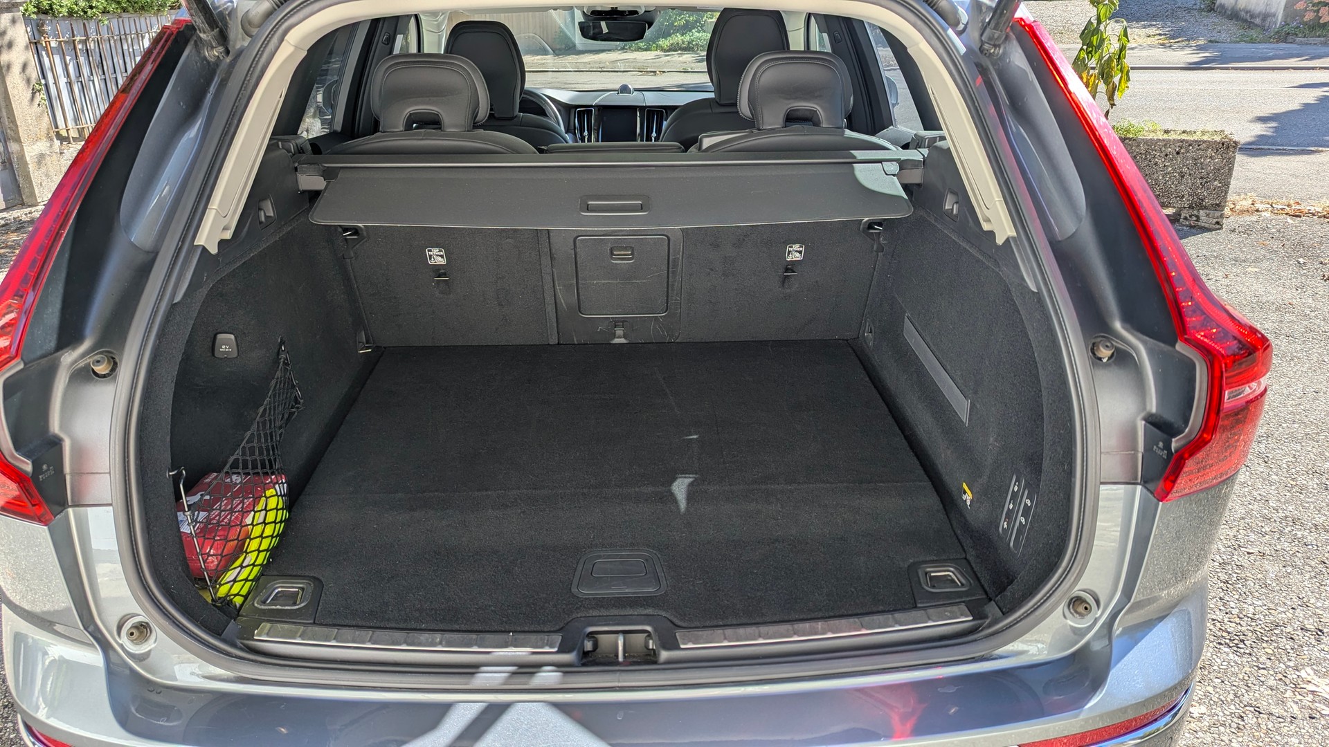 VOLVO 2.0 T8 TE Inscription eAWD-image-4
