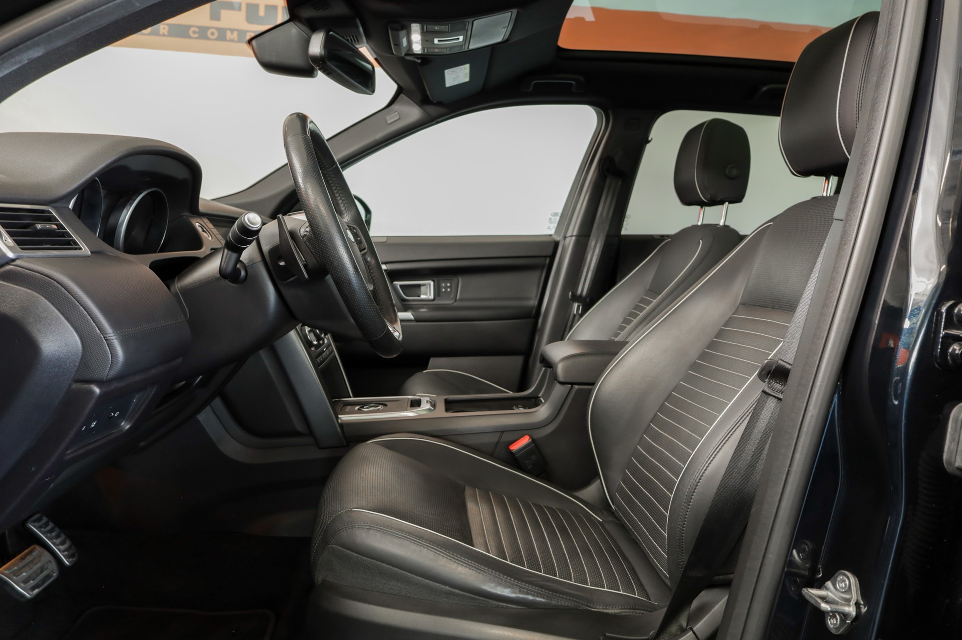 LAND ROVER Discovery Sport 2.0 Si4 HSE Luxury AT9-image-12
