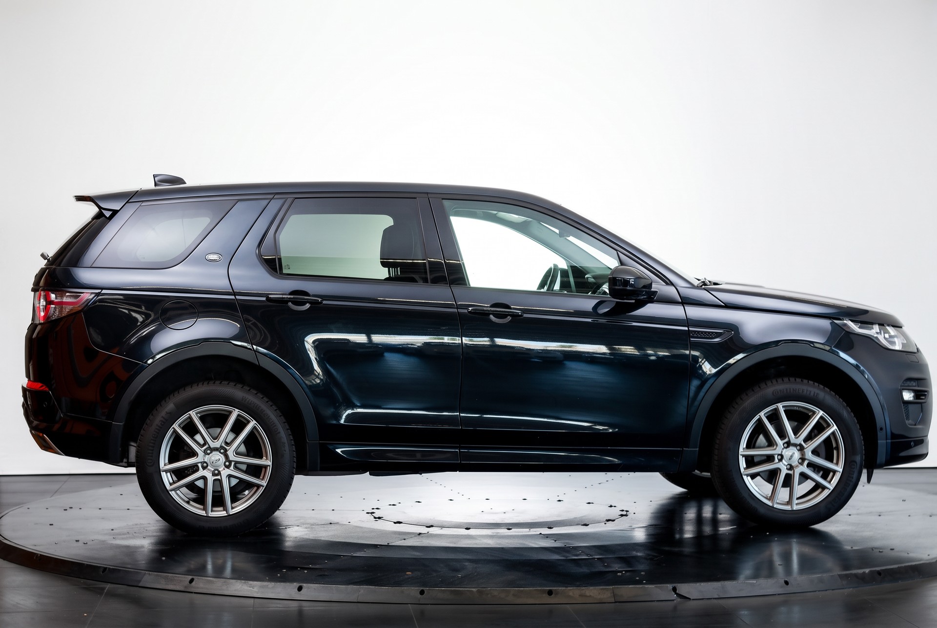 LAND ROVER Discovery Sport 2.0 Si4 HSE Luxury AT9-image-5