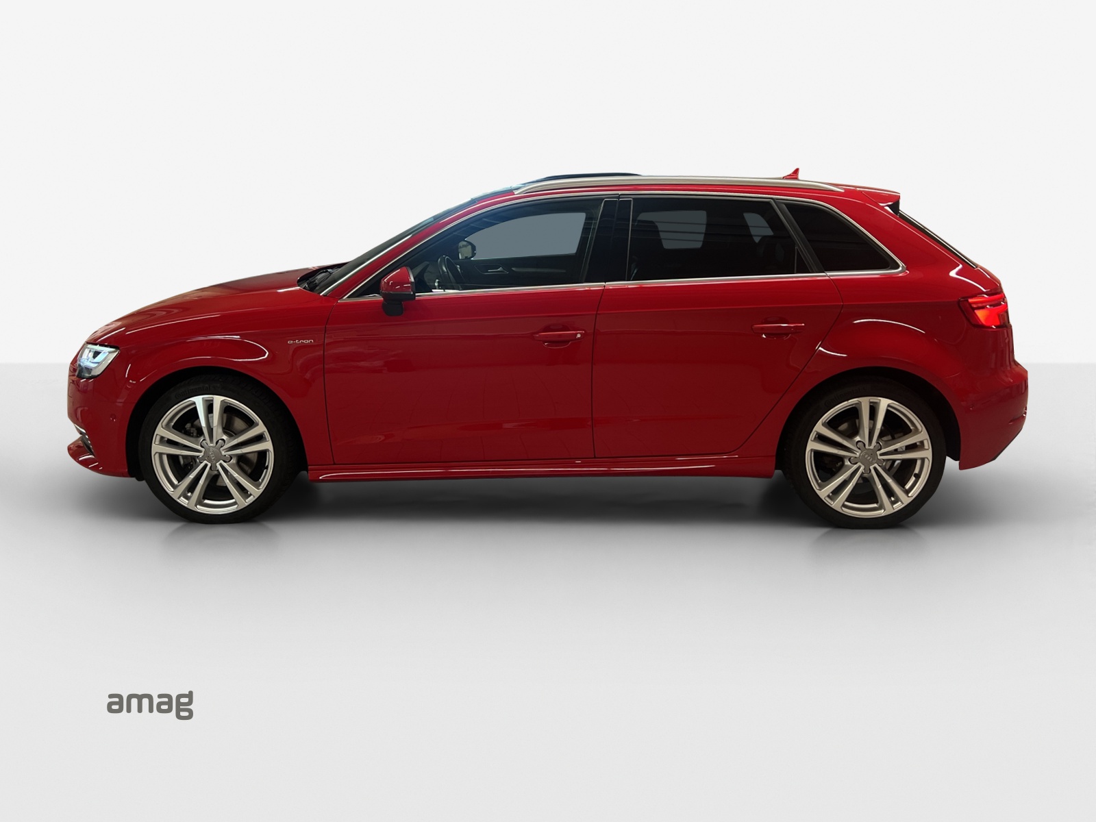 AUDI A3 Sportback 1.4 e-tron Sport S-tronic-image-1