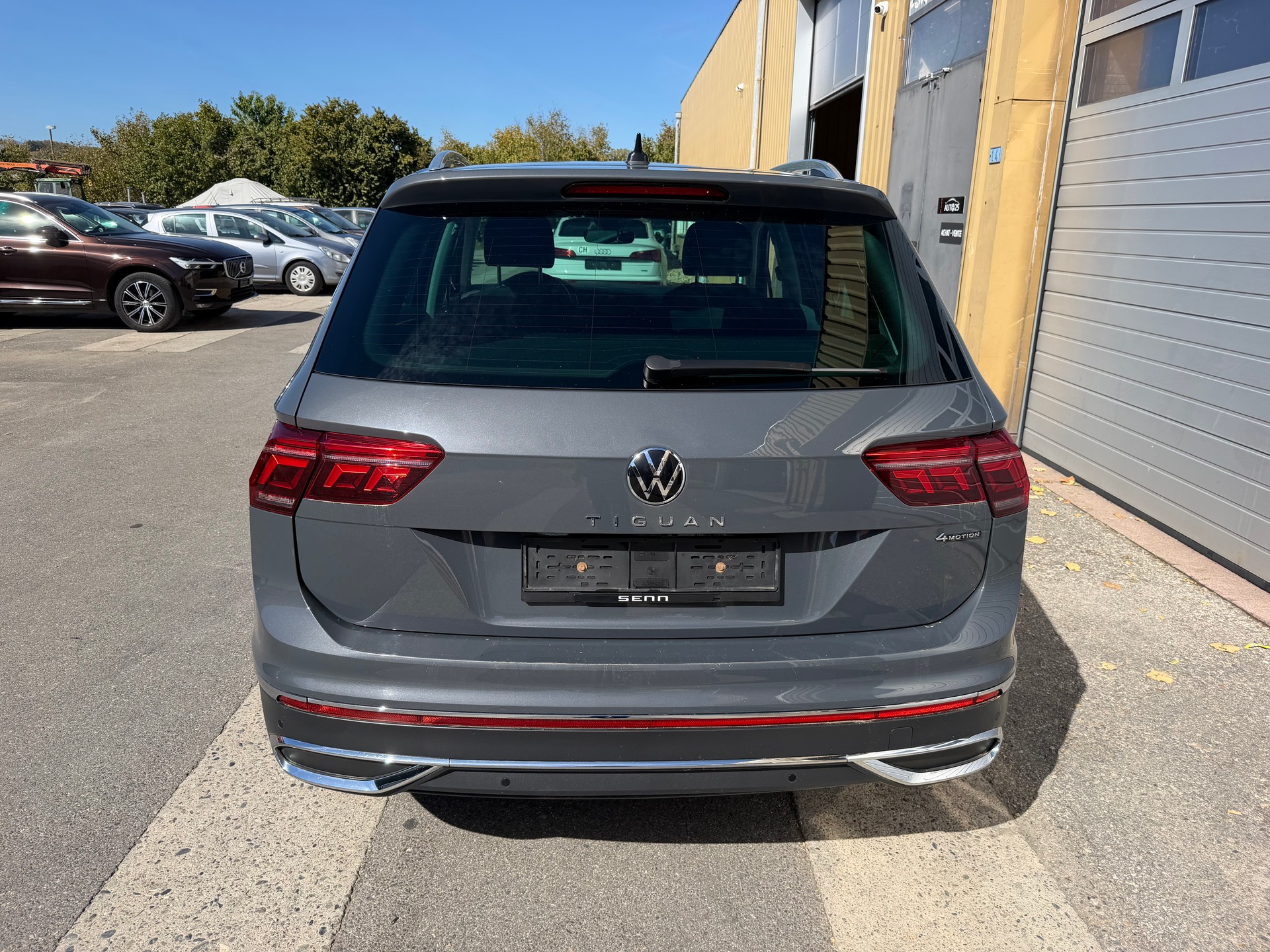 VW Tiguan 2.0 TDI SCR Life 4Motion DSG-image-4