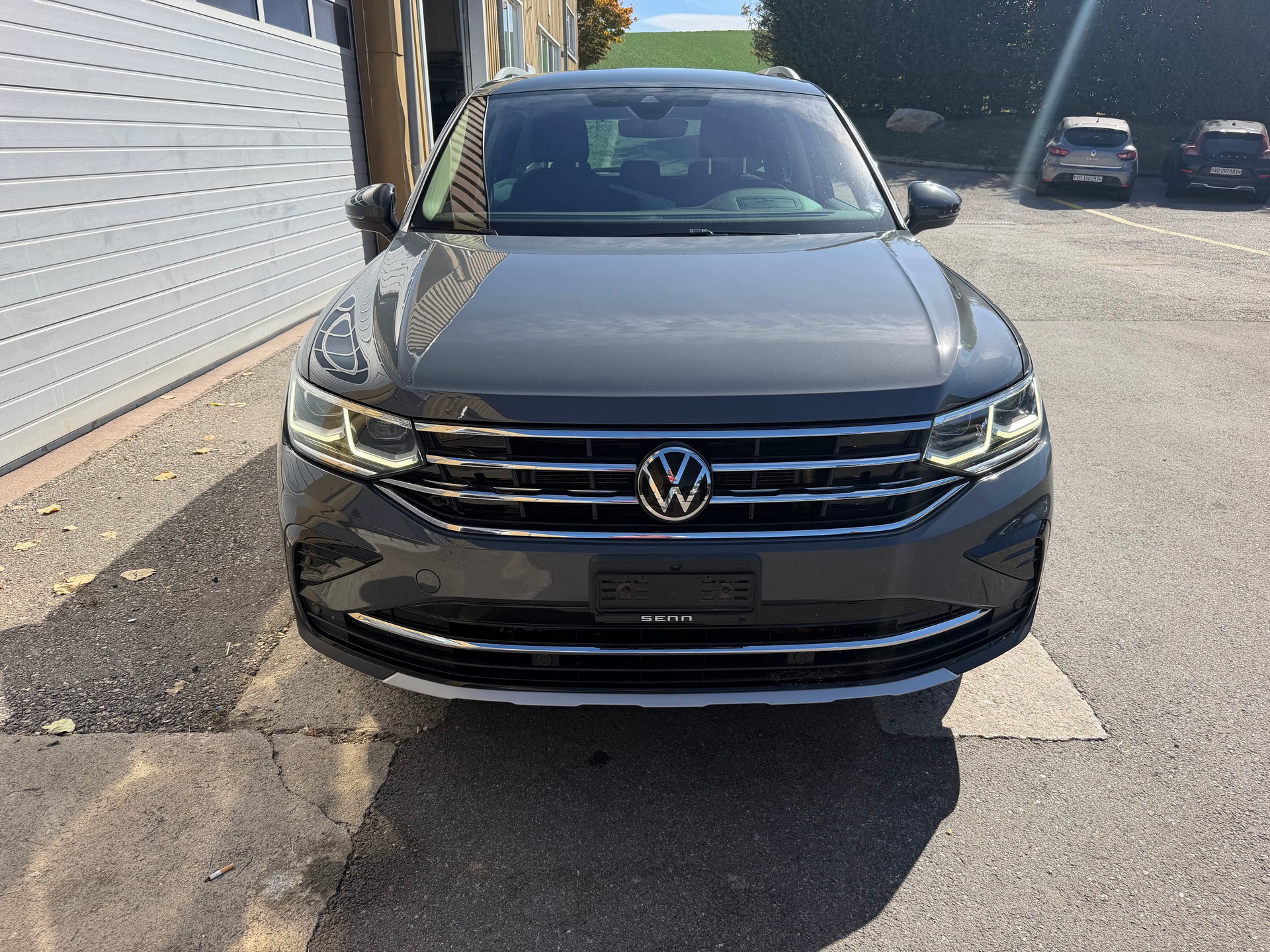 VW Tiguan 2.0 TDI SCR Life 4Motion DSG-image-1