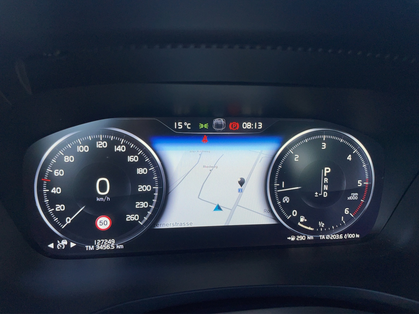 VOLVO V60 2.0 D3 Inscription AWD-image-15