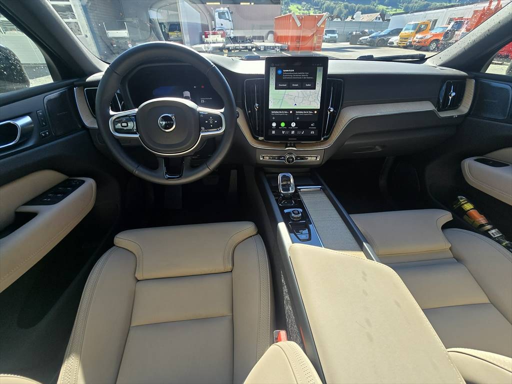VOLVO XC60 T8 eAWD PluginHybrid Black Edition Geartronic-image-10