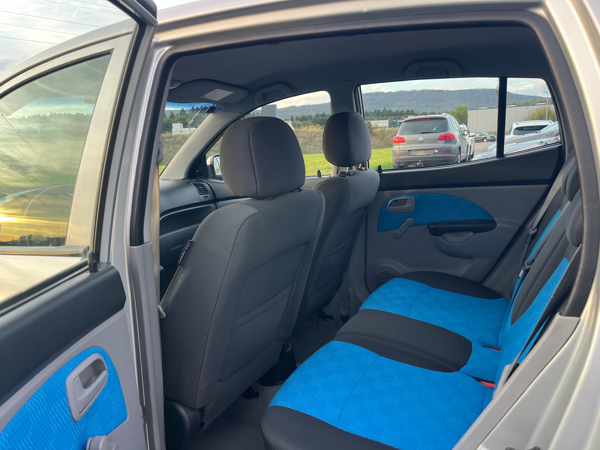 KIA Picanto 1.1 Style-image-12