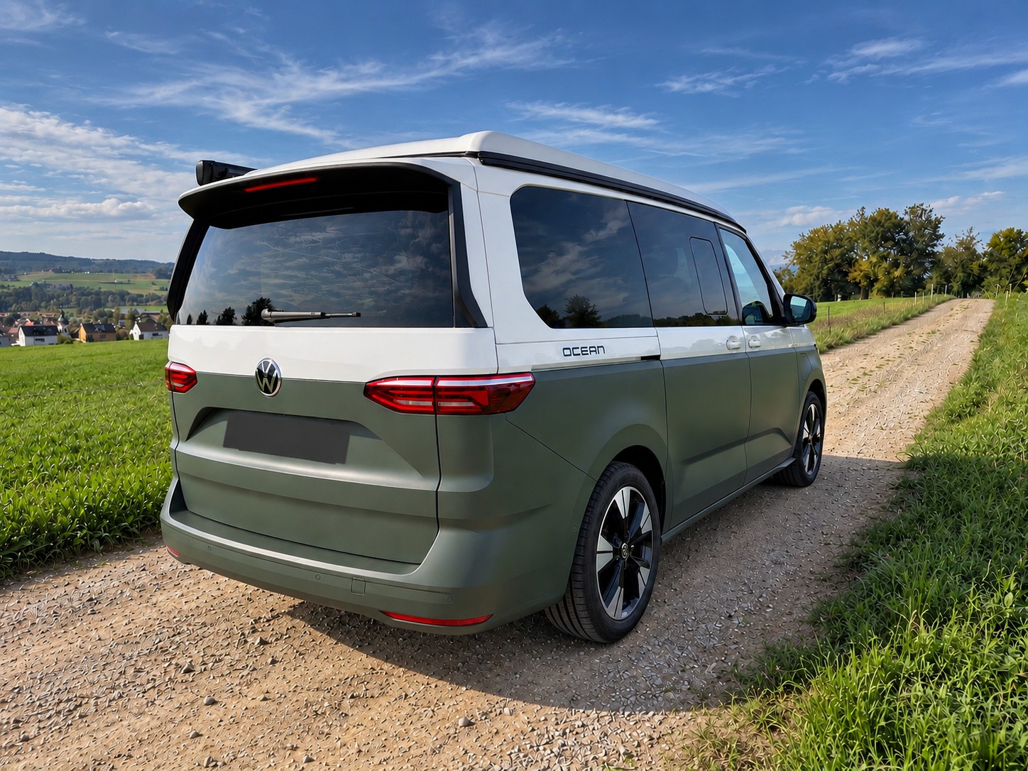 VW T7 1.5 TSI eHybrid Ocean DSG-image-2