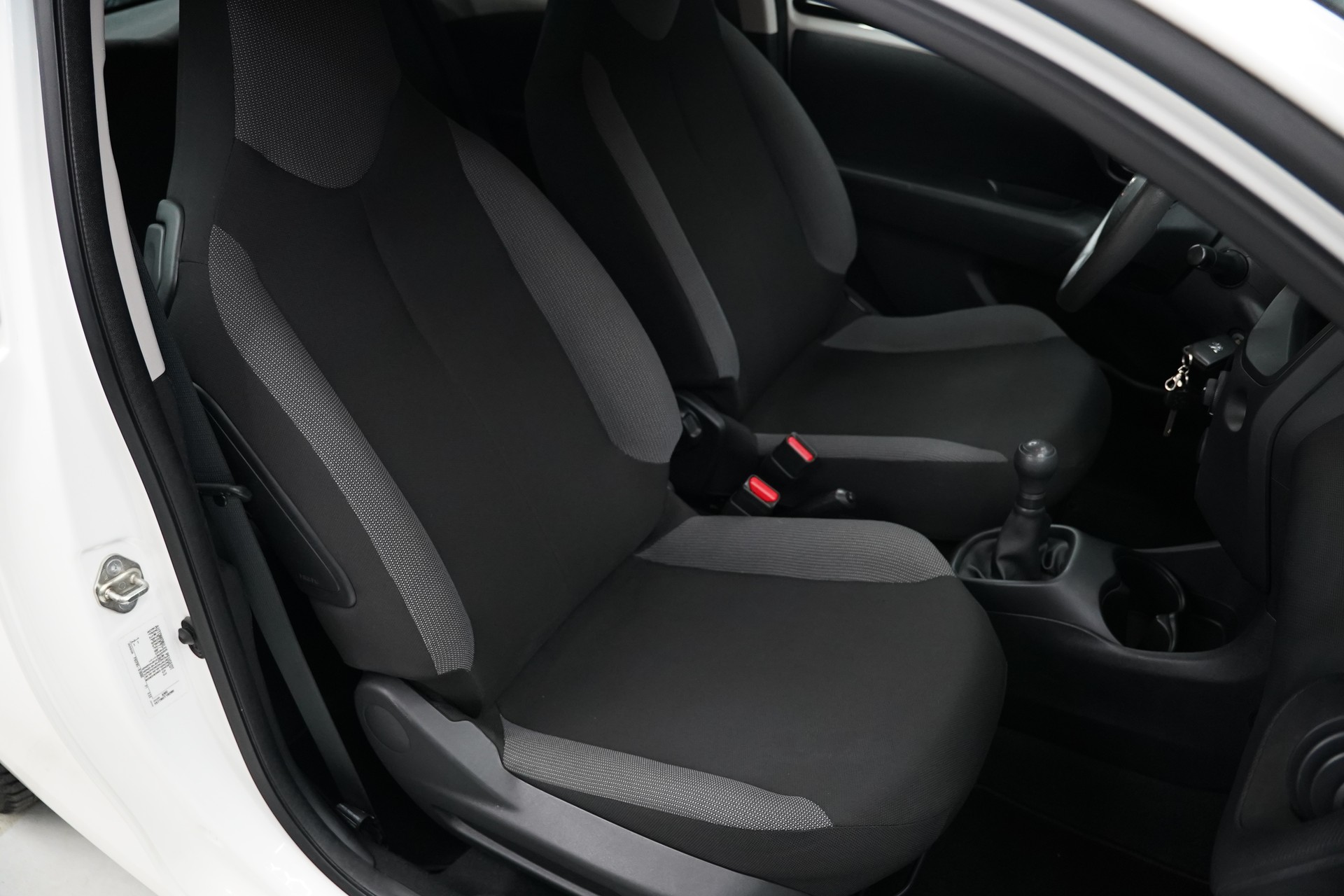 PEUGEOT 108 e-1.0 VTi Stop&Start Active Top-image-16