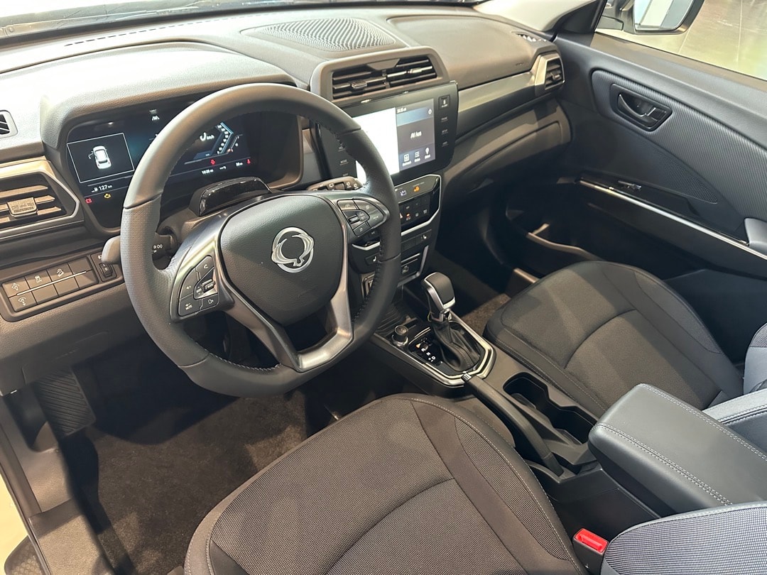 KGM-SsangYong Tivoli 1.5 T GDI Steel 4WD Automat-image-10
