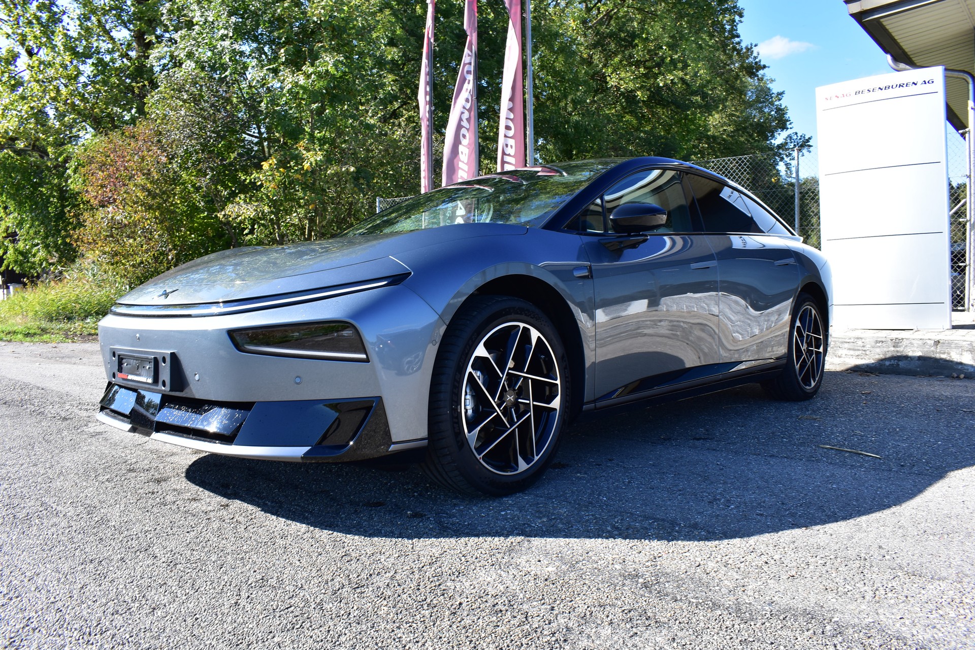 XPENG P7+ 75kWh Performance AWD-image-1