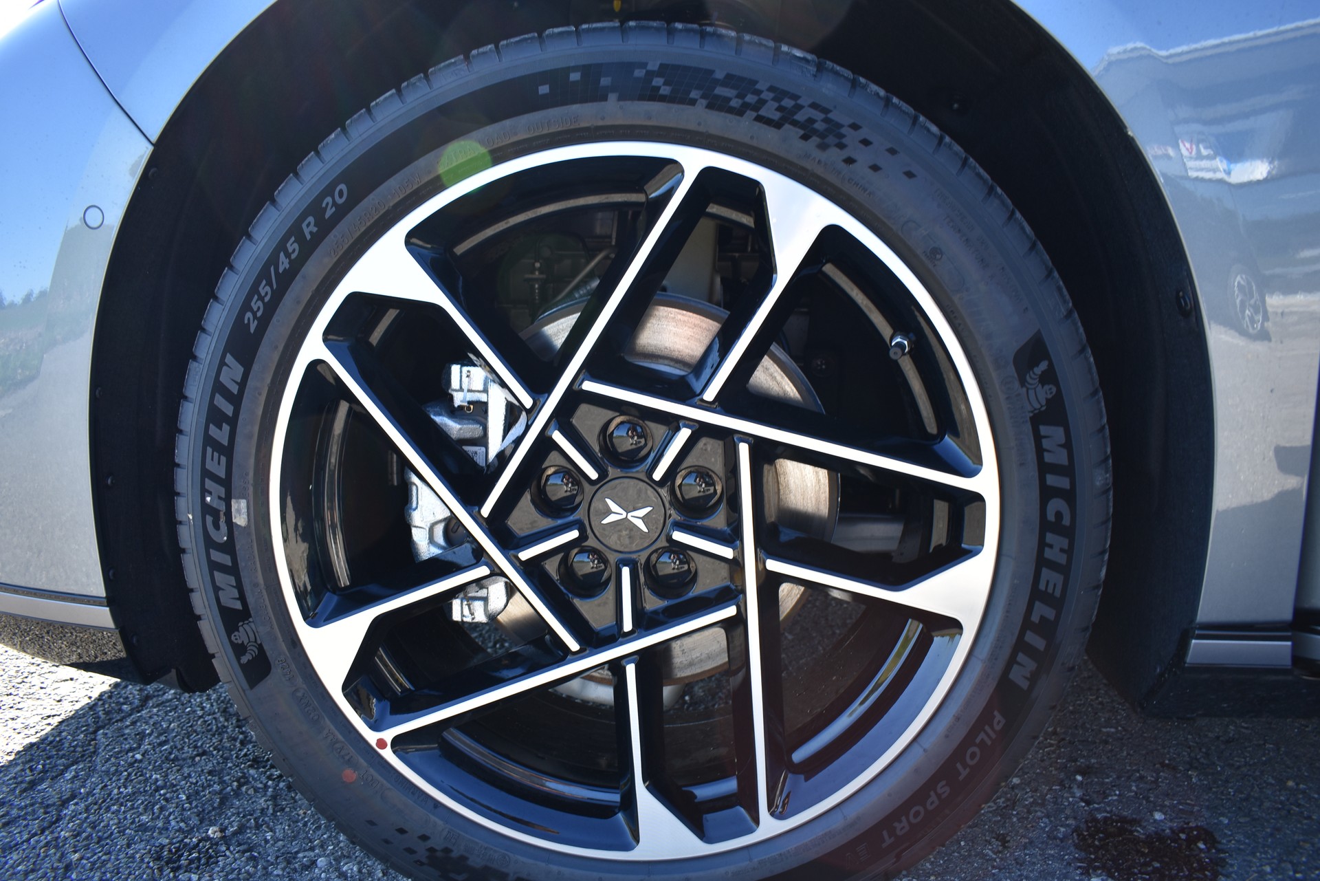 XPENG P7+ 75kWh Performance AWD-image-12
