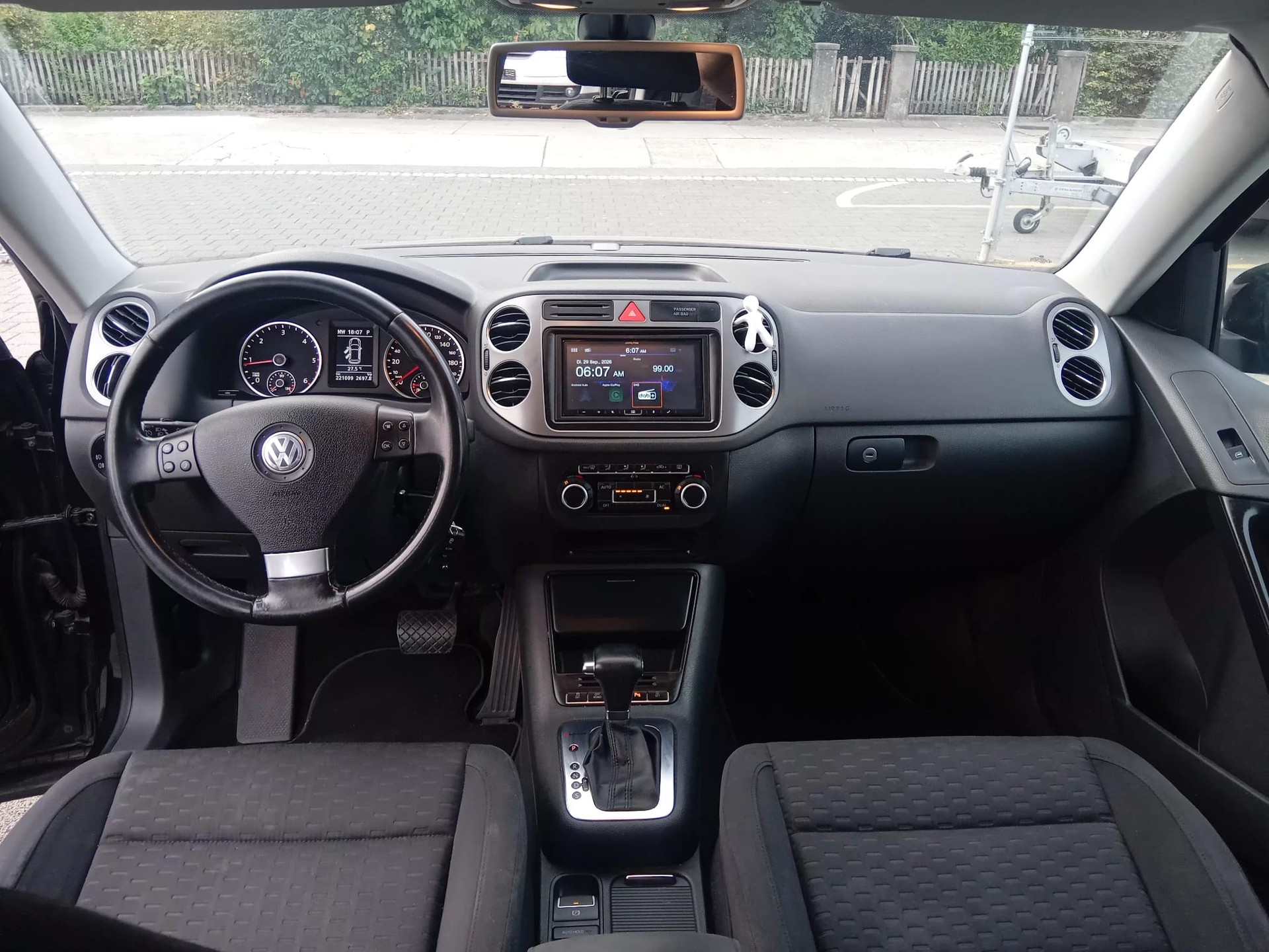 VW Tiguan 2.0 TDI Track&Field Tiptronic-image-4