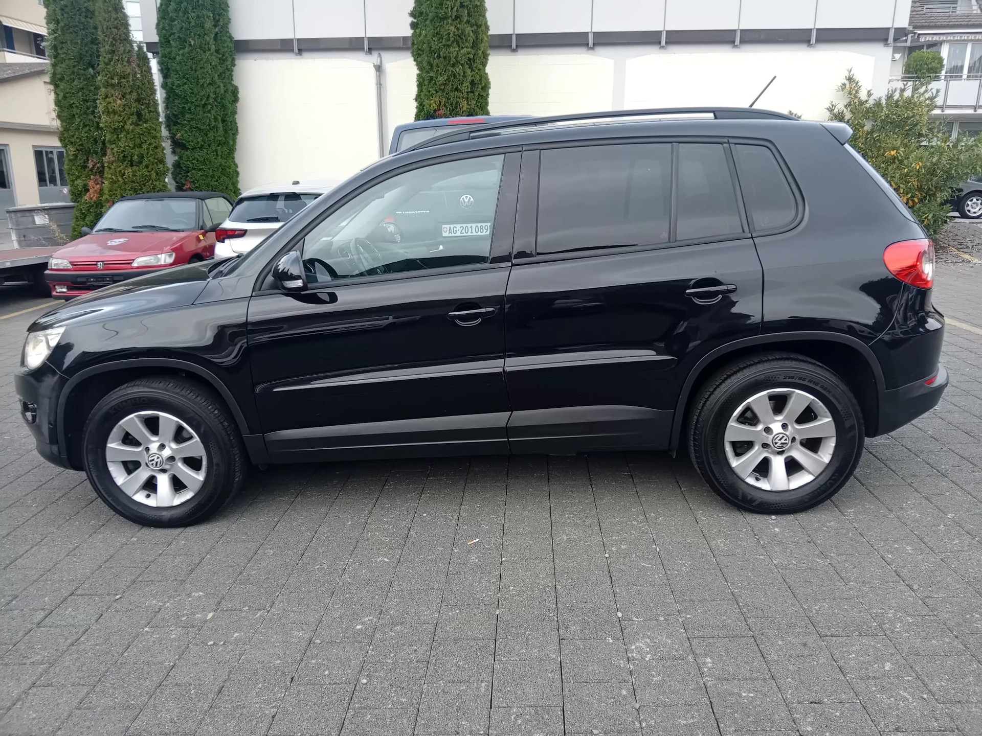 VW Tiguan 2.0 TDI Track&Field Tiptronic-image-3