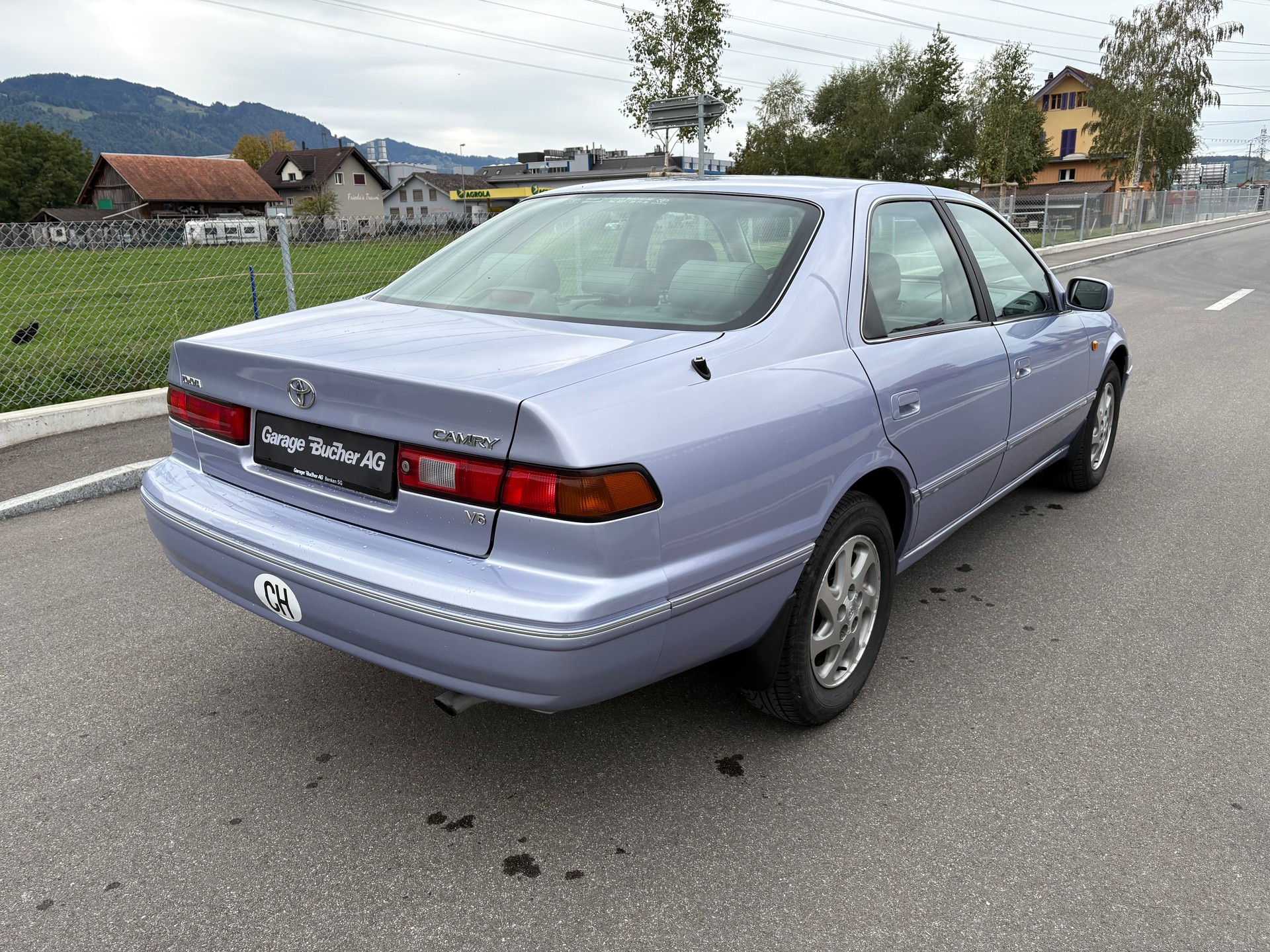 TOYOTA Camry 3.0 V6-image-2