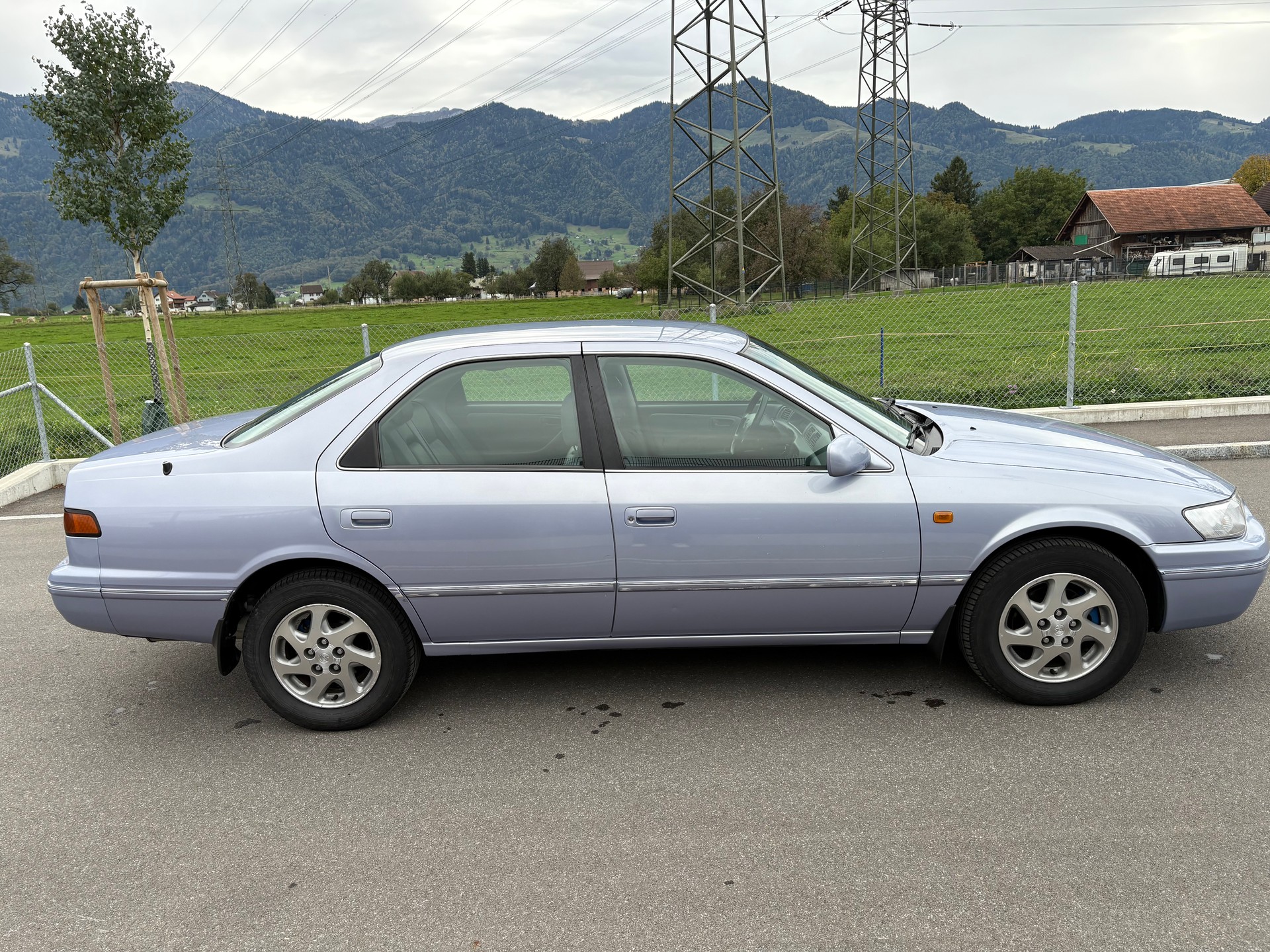TOYOTA Camry 3.0 V6-image-1