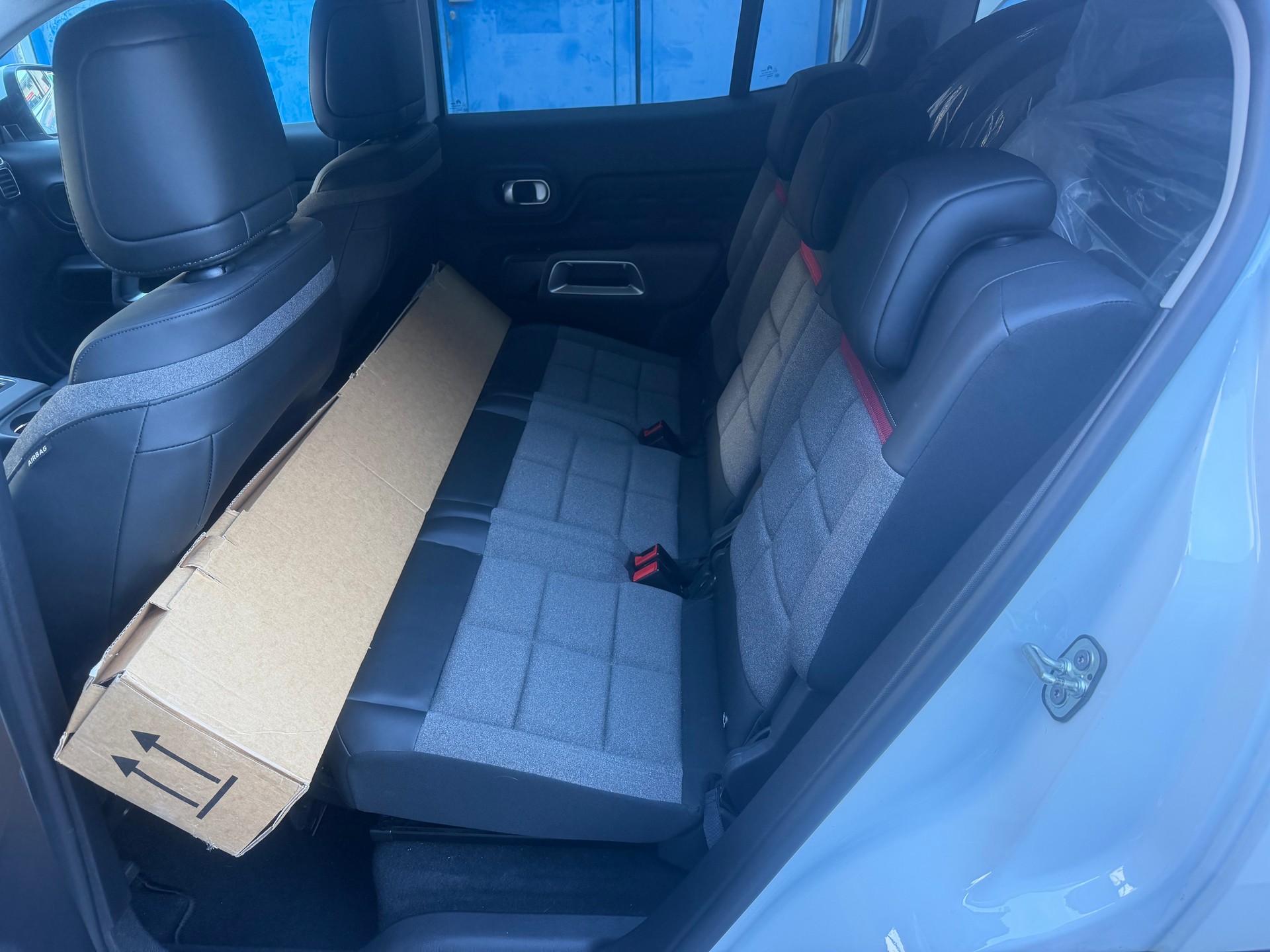 CITROEN C5 Aircross 1.5 BlueHD Shine EAT8-image-5