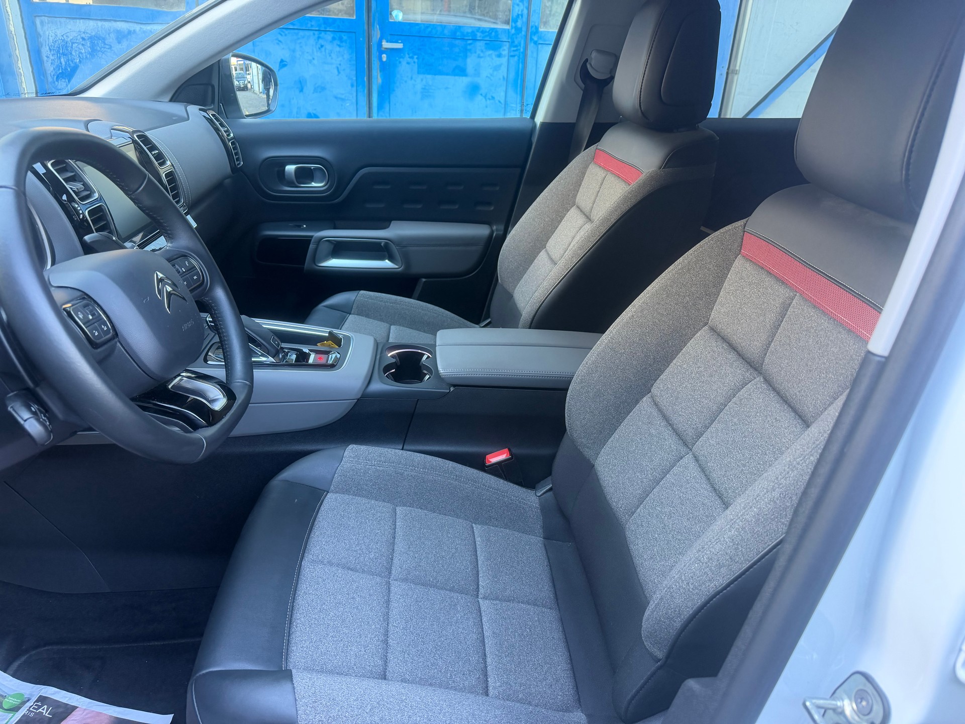 CITROEN C5 Aircross 1.5 BlueHD Shine EAT8-image-4