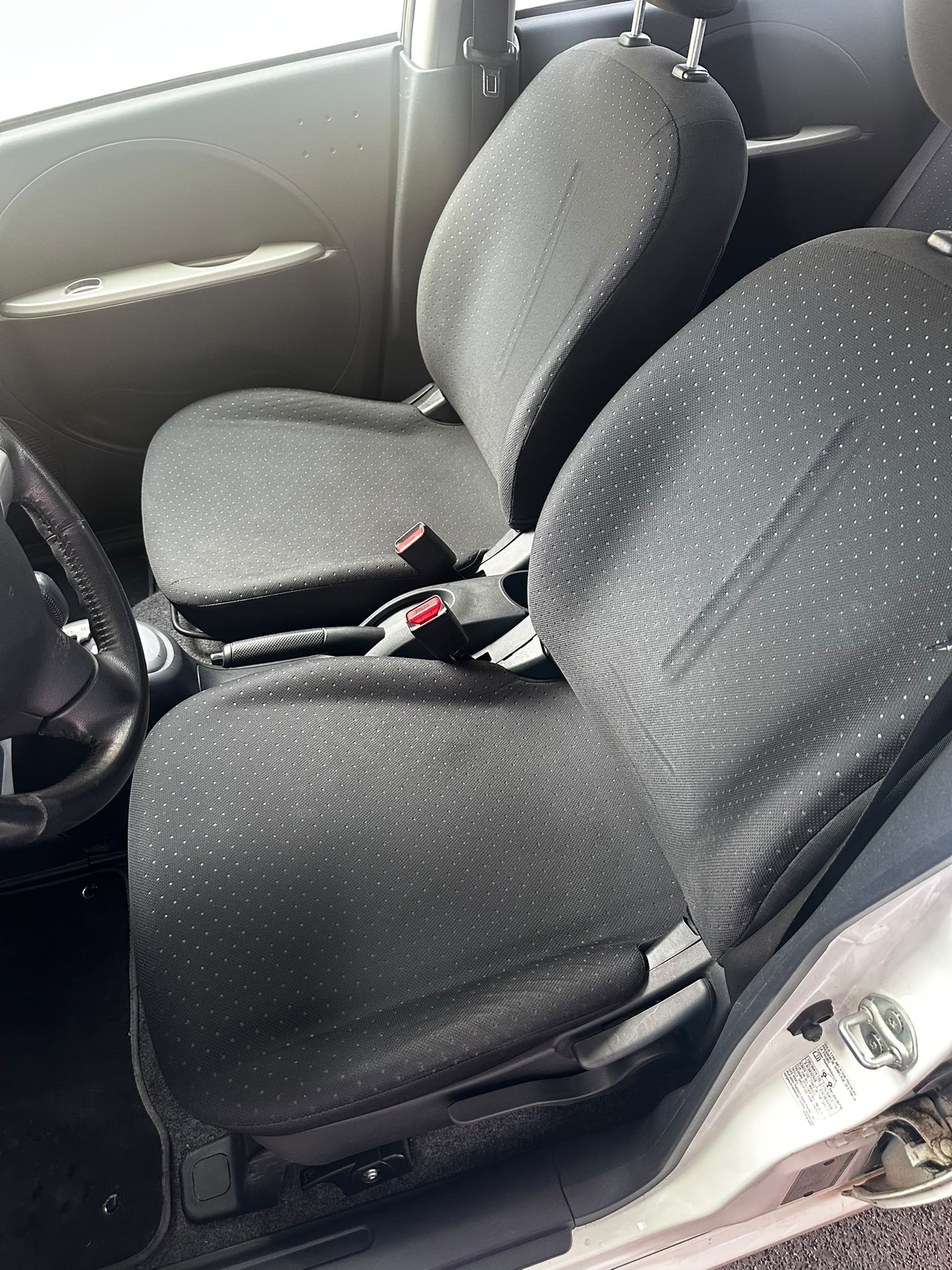 MITSUBISHI i MiEV-image-5