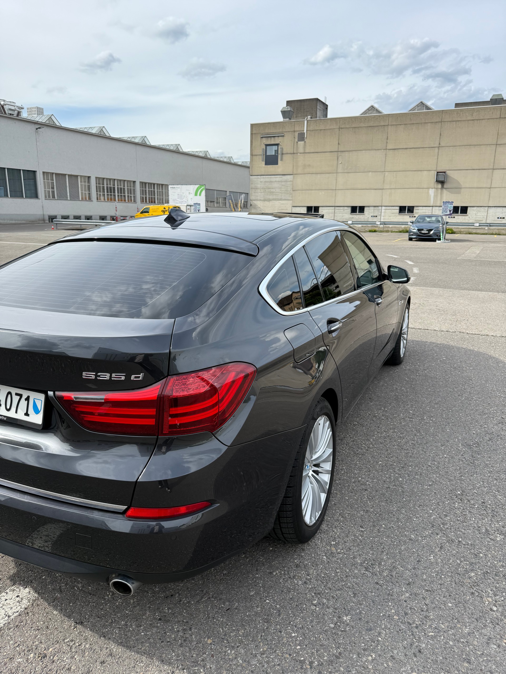 BMW 535d GT xDrive Luxury Line Steptronic-image-4