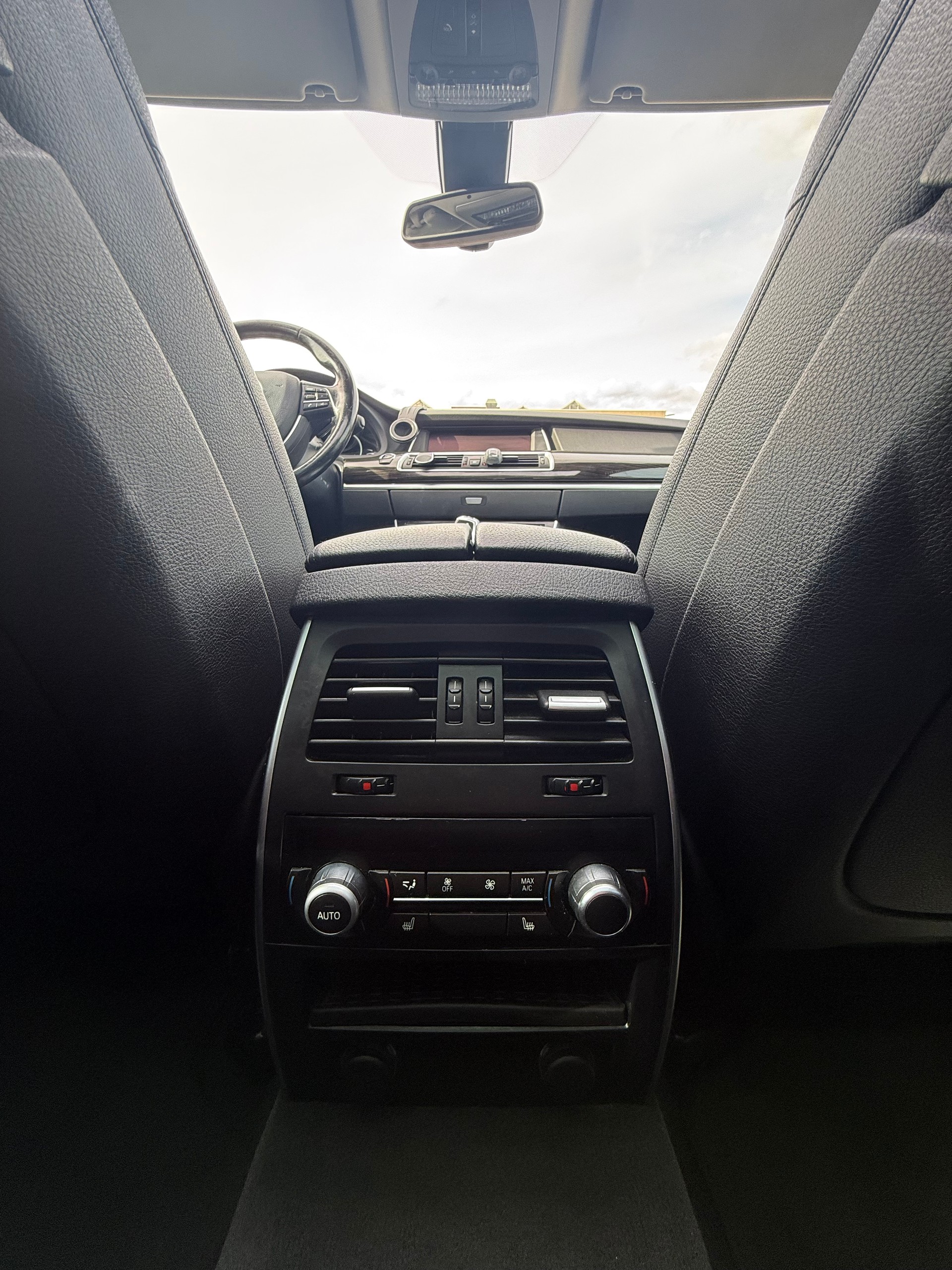BMW 535d GT xDrive Luxury Line Steptronic-image-12