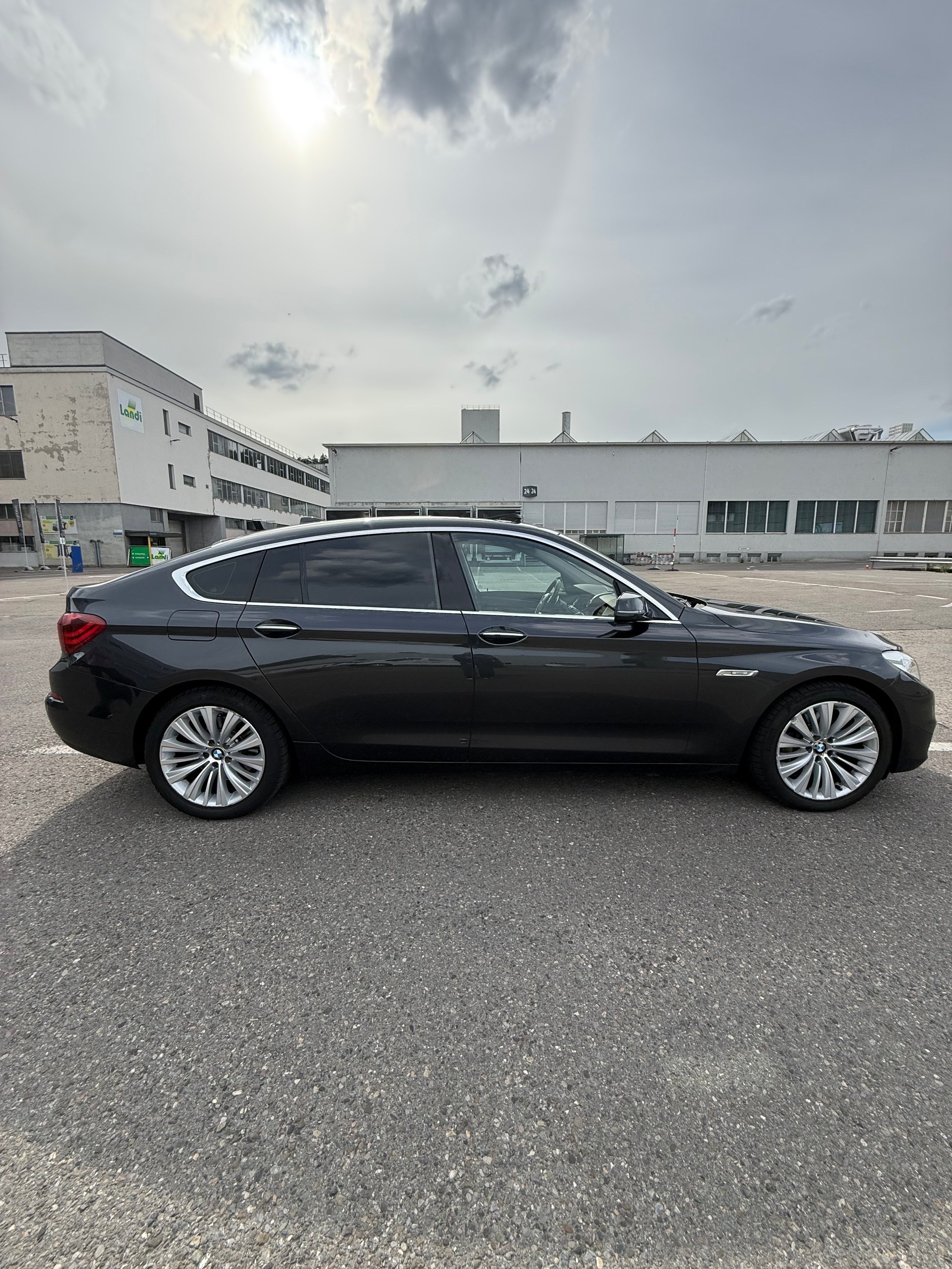 BMW 535d GT xDrive Luxury Line Steptronic-image-2