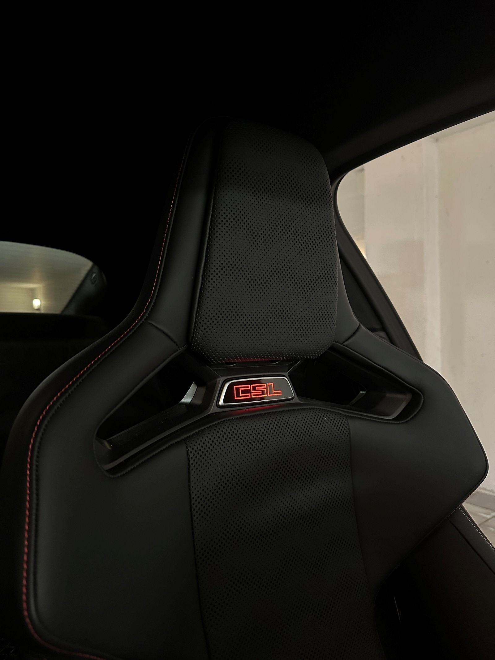 BMW M4 CSL-image-4