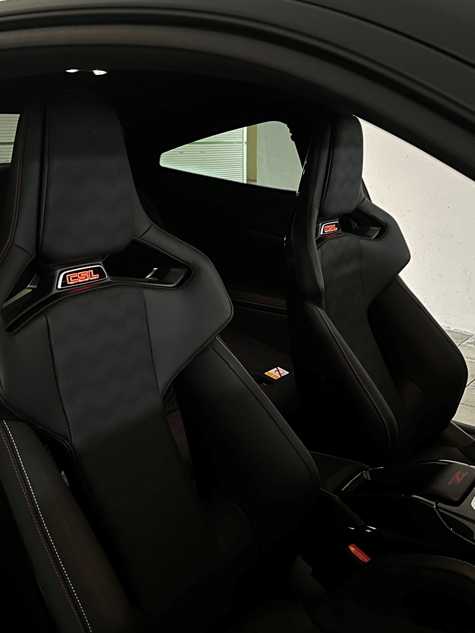BMW M4 CSL-image-5