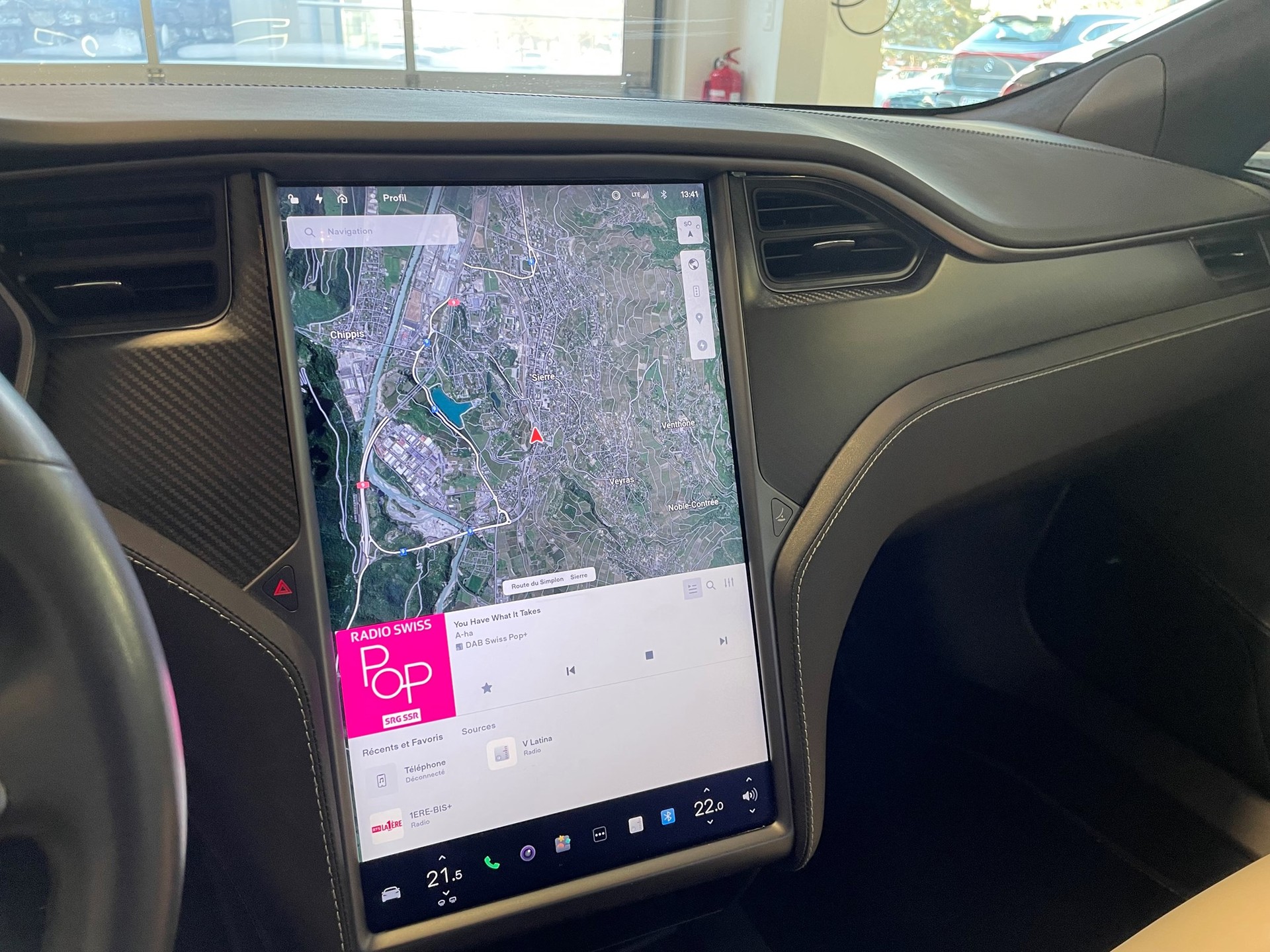TESLA Model S Performance-image-15