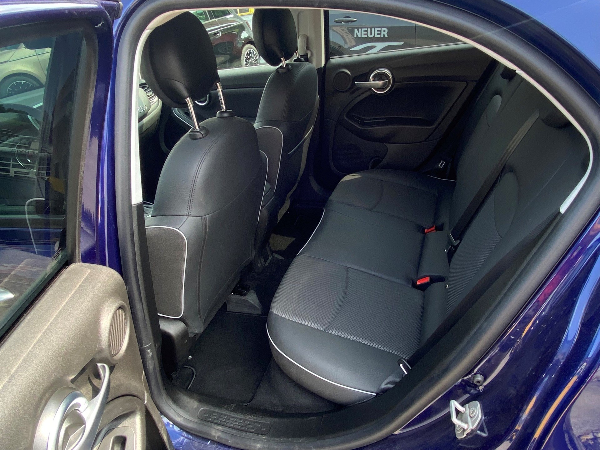 FIAT 500X 1.4T Cross 4x4 Automatic-image-6